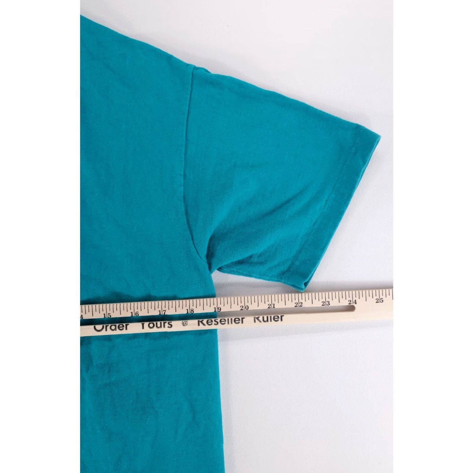 Hanes **VTG Hanes 80s Breckenridge Colorado Green Puffy Mens L T-Shirt** User: VTG Hanes 80s Breckenridge Colorado Green Puffy Mens L T-Shirt Size US L / EU 52-54 / 3 - 6 Thumbnail