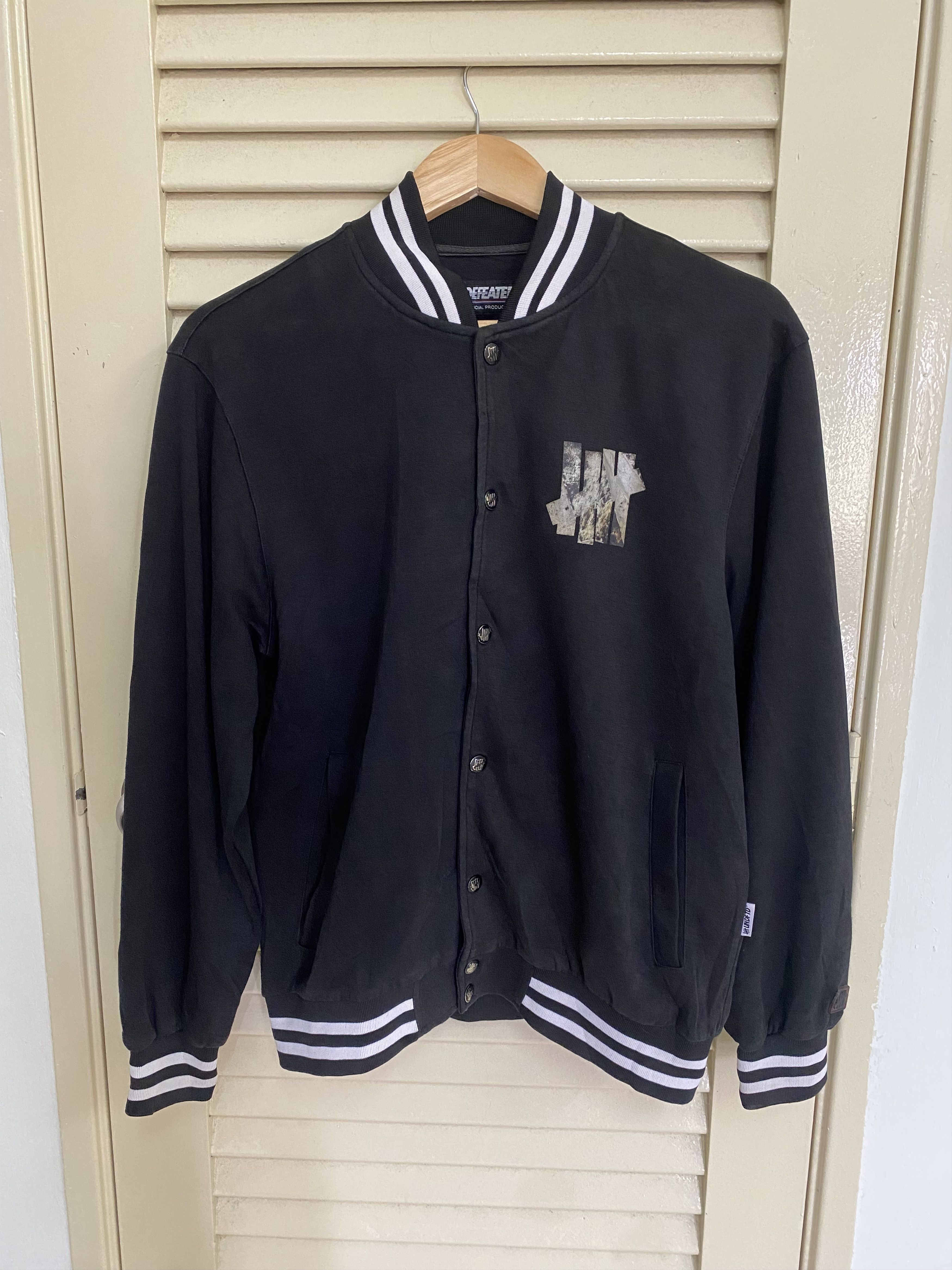 Undefeated Undefeated Camo Real Tree Varsity Teddy Jacket Size US S / EU 44-46 / 1 - 1 Thumbnail