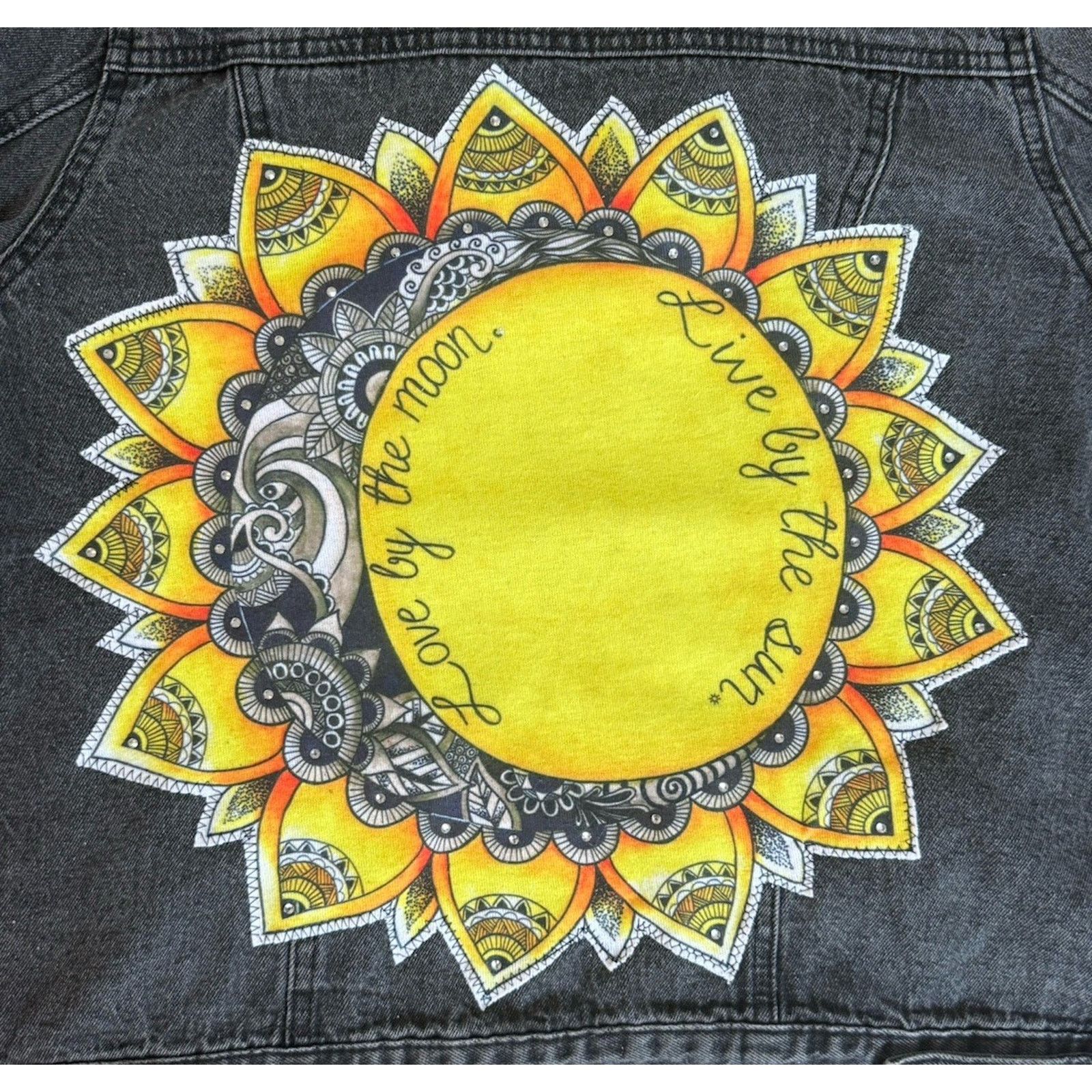 Forever 21 LOVE MOON LIVE SUN Upcycled Retro Vintage Boho Denim Jacket Size S / US 4 / IT 40 - 6 Thumbnail