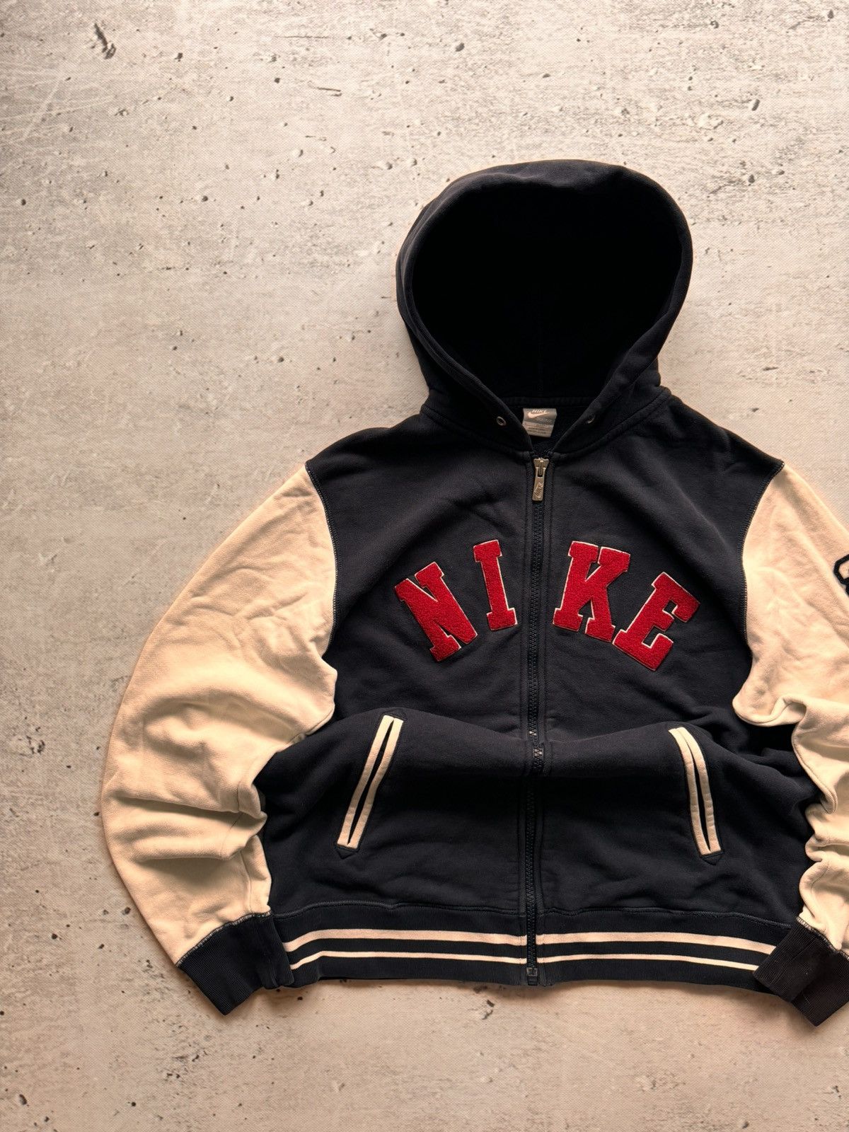 Nike × Vintage NIKE VINTAGE CENTER LOGO OVERSIZE BOXY ZIP HOODIE Size US L / EU 52-54 / 3 - 2 Thumbnail