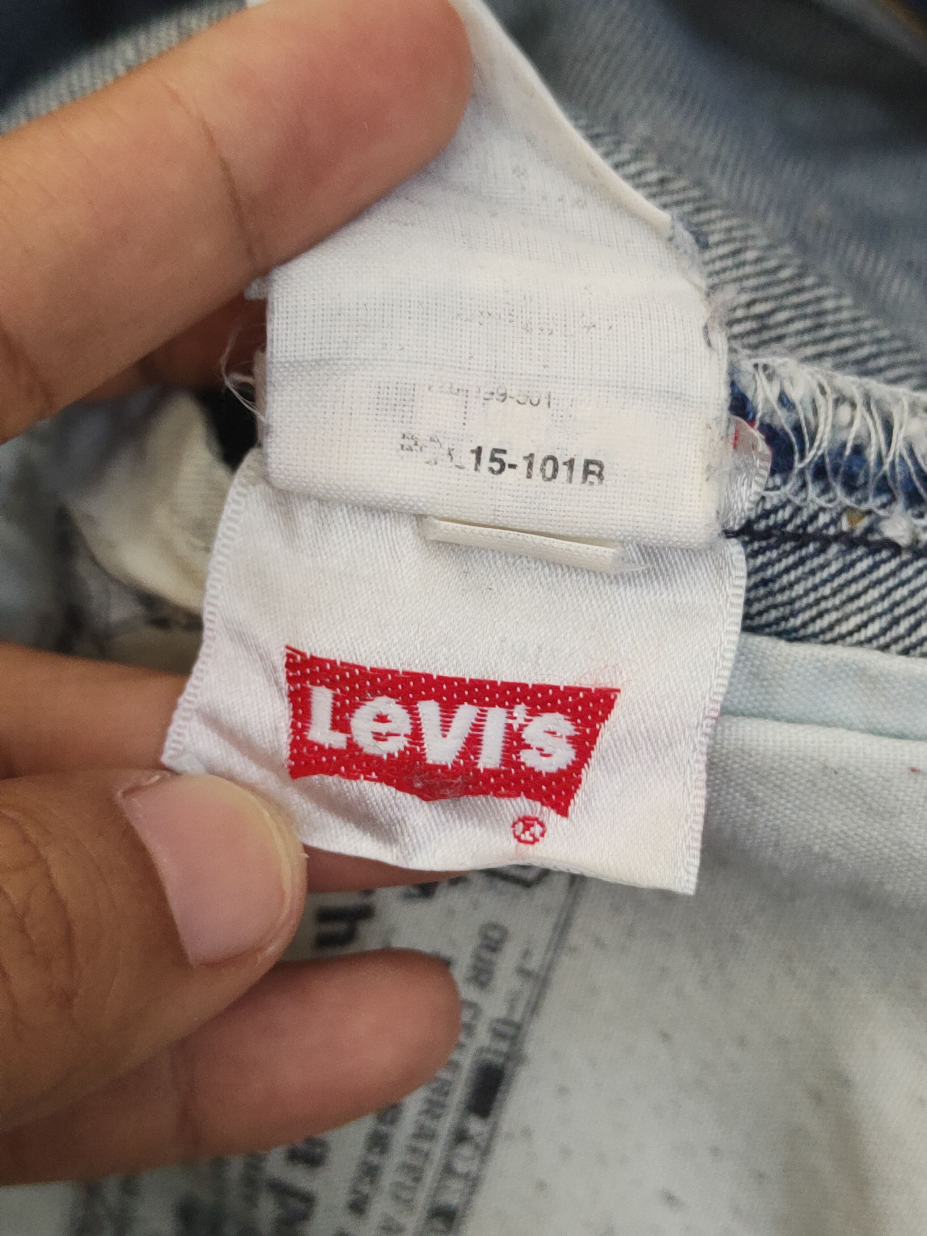 Levi's 501 Levi's Blue Distressed Ripped Jeans #W2266 Size US 36 / EU 52 - 16 Thumbnail