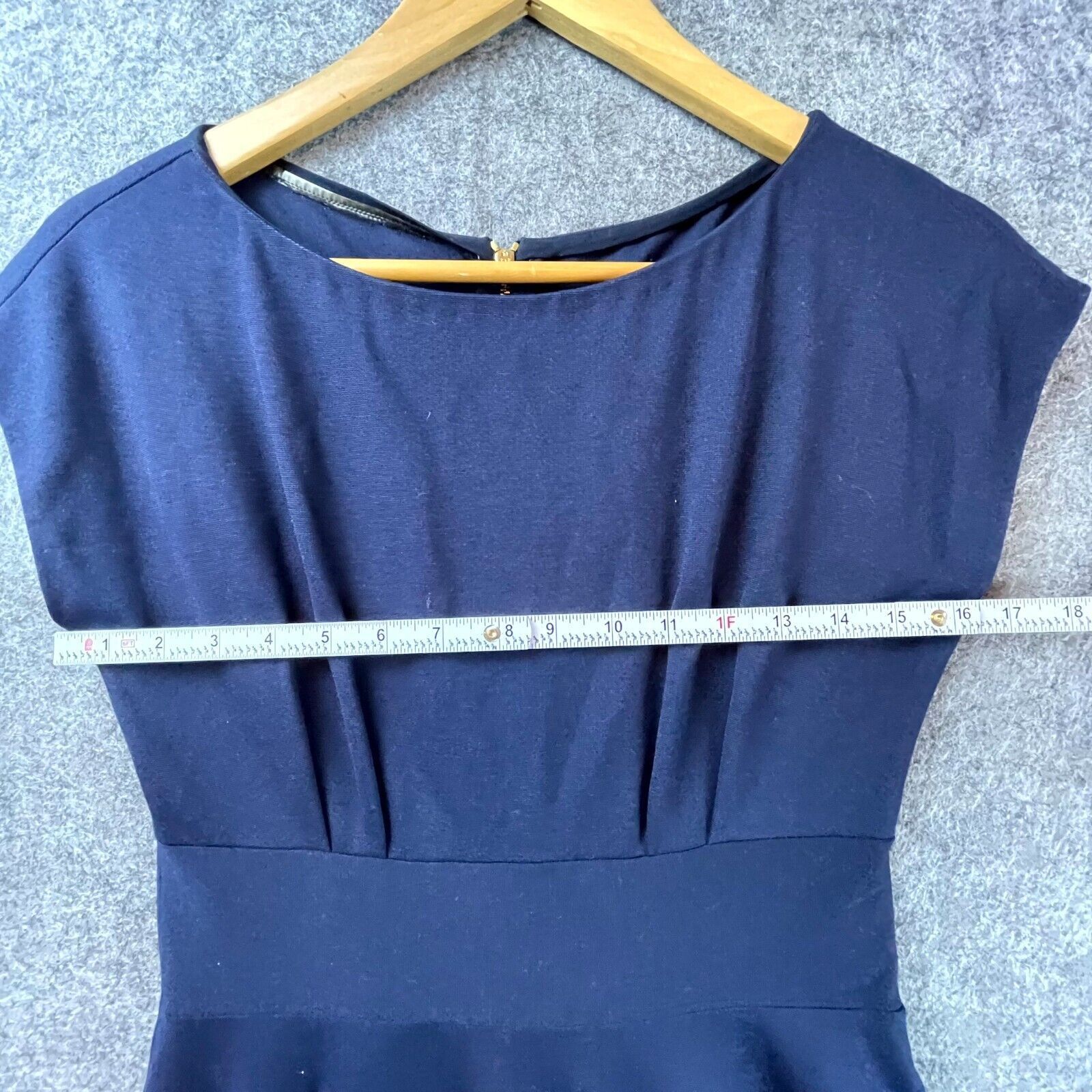 Kate Spade Broome Street by Kate Spade Dress Small Classic Minimalist Size S / US 4 / IT 40 - 3 Thumbnail