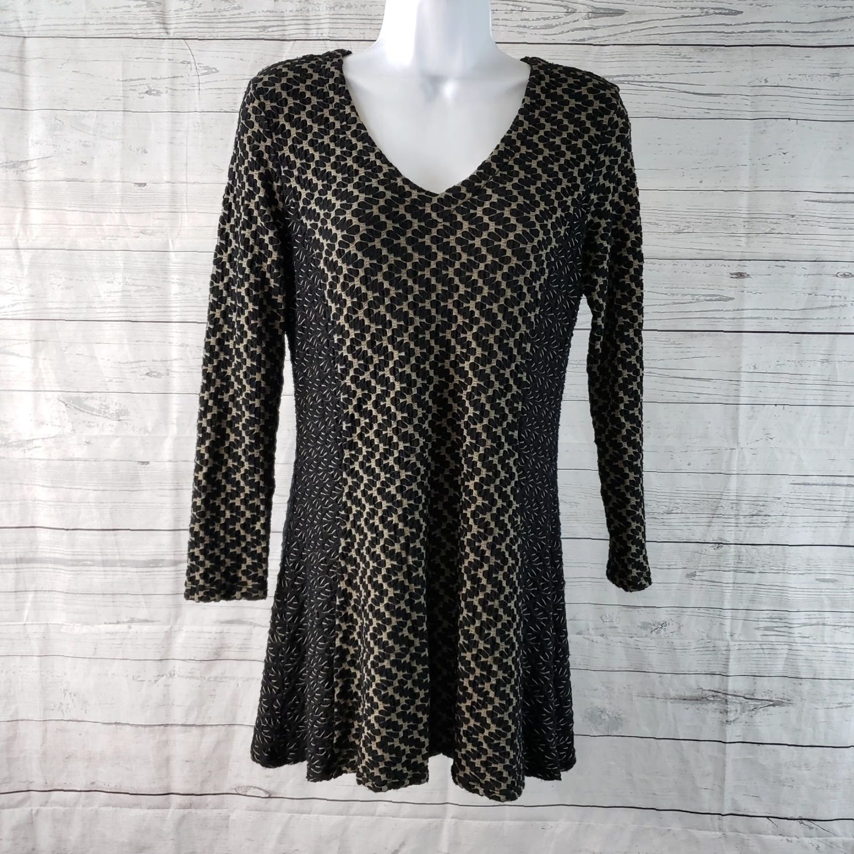 Vintage Tianello Womens Peyton Tunic XS Black Tan Textured 3/4 Sleeve Blouse Womens Tunic XS Black Tan Textured 3/4 Sleeve Size XS / US 0-2 / IT 36-38 - 2 Thumbnail
