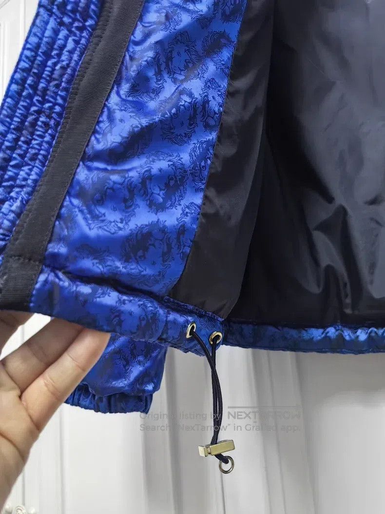 Versace Versace Blue jacquard down jacket Size M / US 6-8 / IT 42-44 - 5 Thumbnail