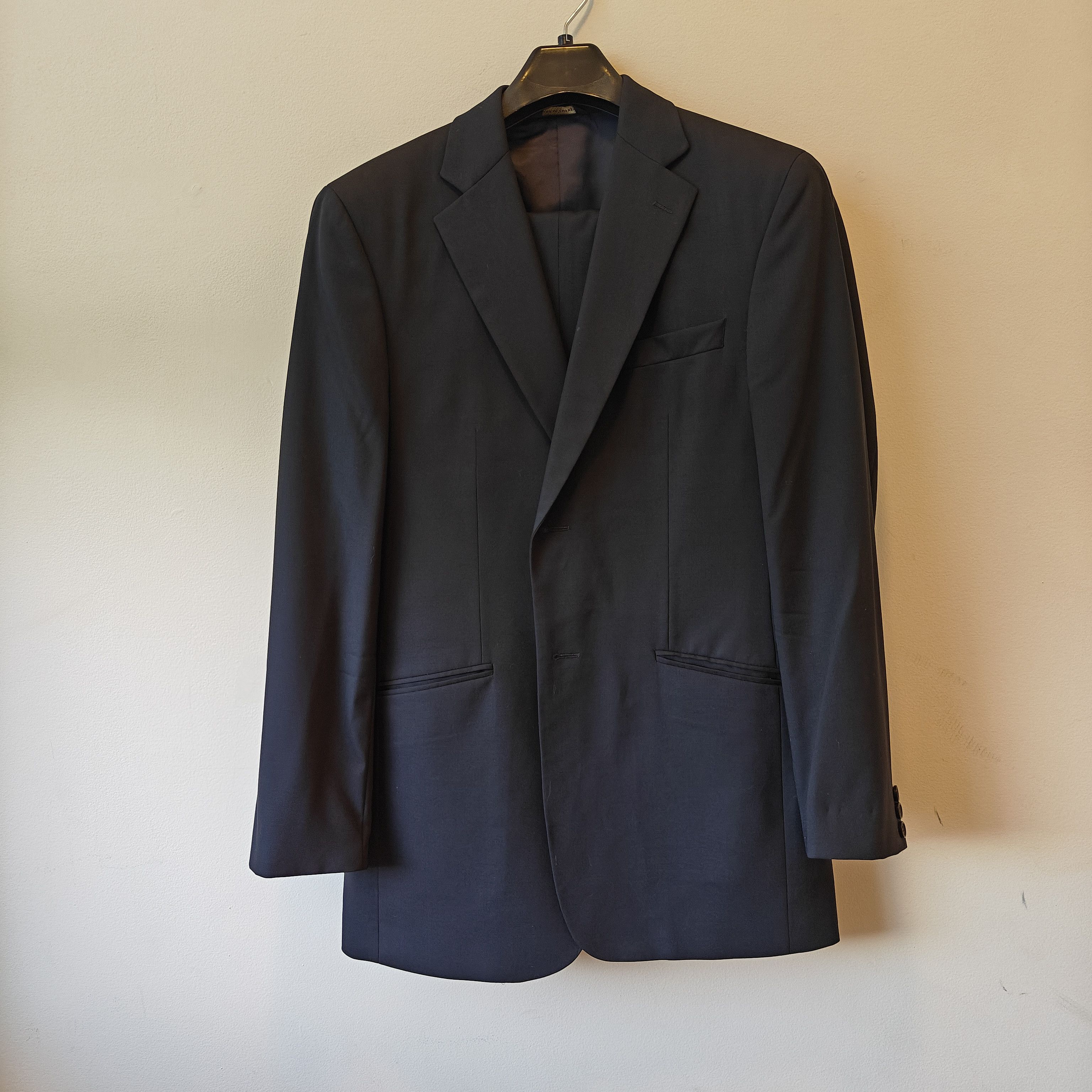 Banana Republic 2000s wool navy suit full set $800 Size 38R - 1 Thumbnail