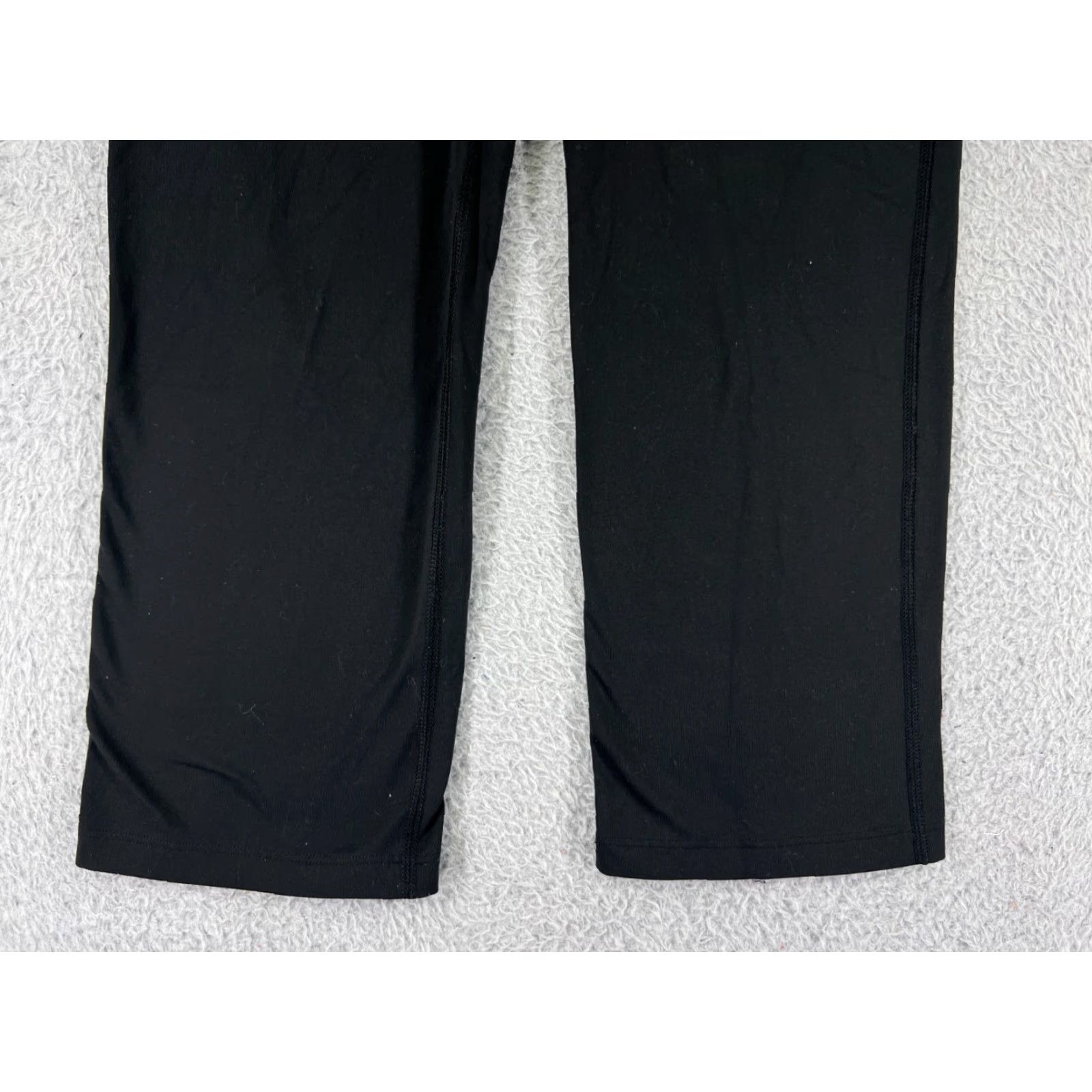 Victoria's Secret Victoria's Secret Leggings Womens XS Black Nylon Blend Stretch VSX Halloween/Activewear Pattern Spotted Size 26" / US 2 / IT 38 - 4 Thumbnail