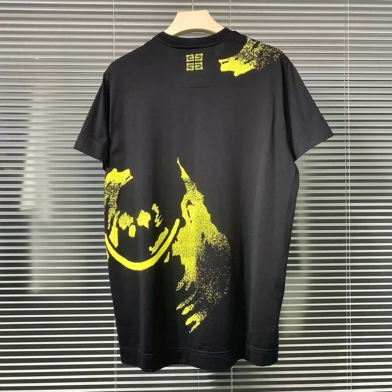Givenchy Givenchy New spray-painted short-sleeve T-shirt black 2506- Size US XXL / EU 58 / 5 - 2 Thumbnail