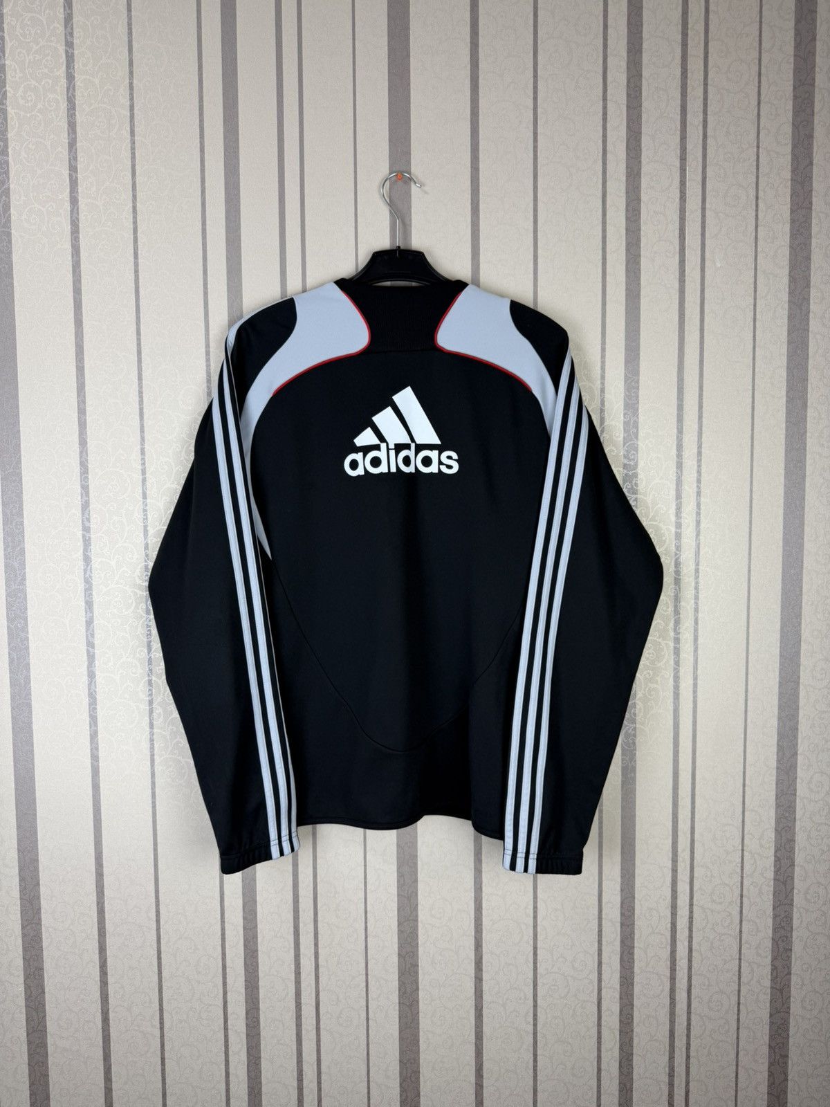 Adidas Vintage Adidas Liverpool Football Sweatshirt Soccer Track Size US M / EU 48-50 / 2 - 3 Thumbnail