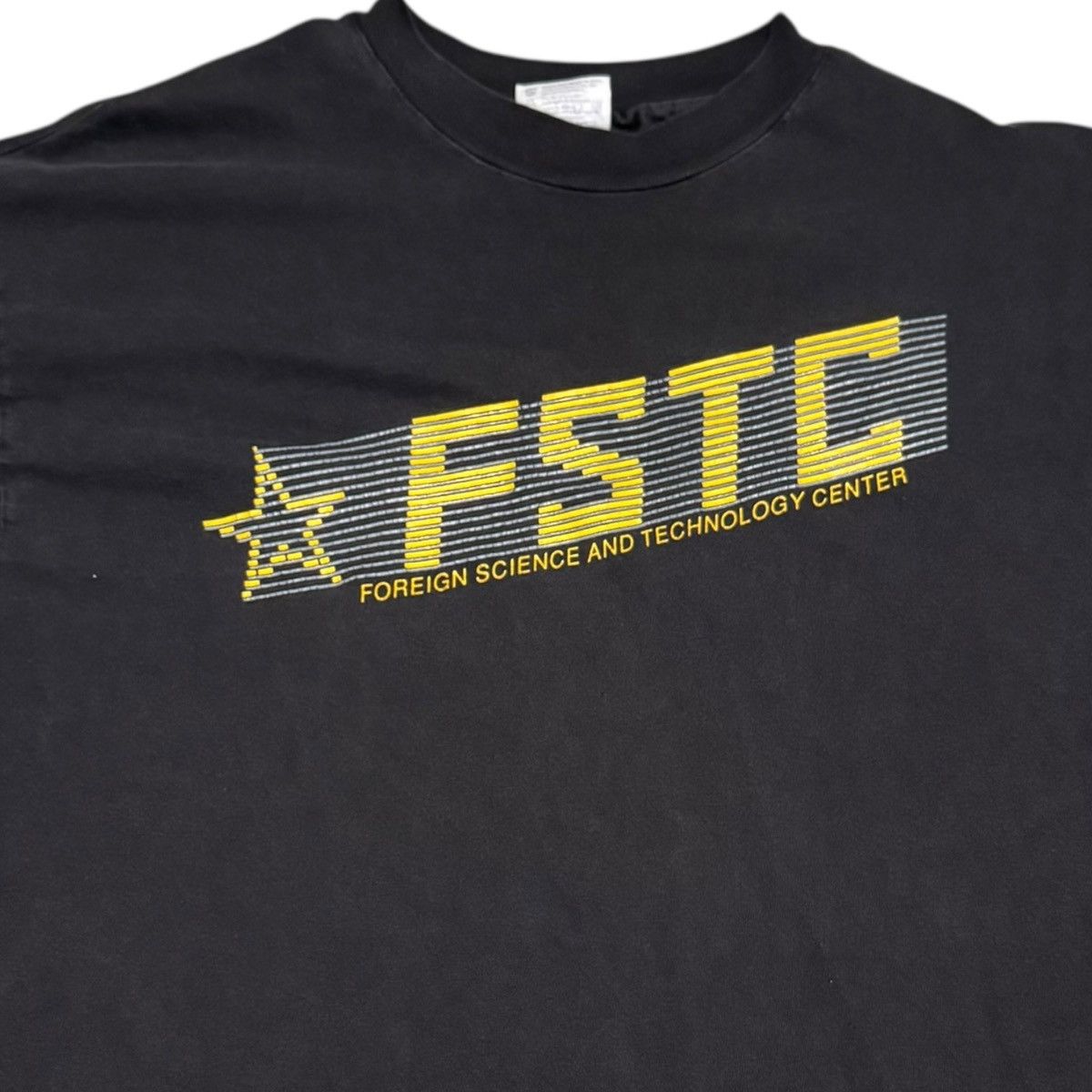Hanes 90s Foreign Science and Technology Center US ARMY Shirt L Size US L / EU 52-54 / 3 - 2 Thumbnail
