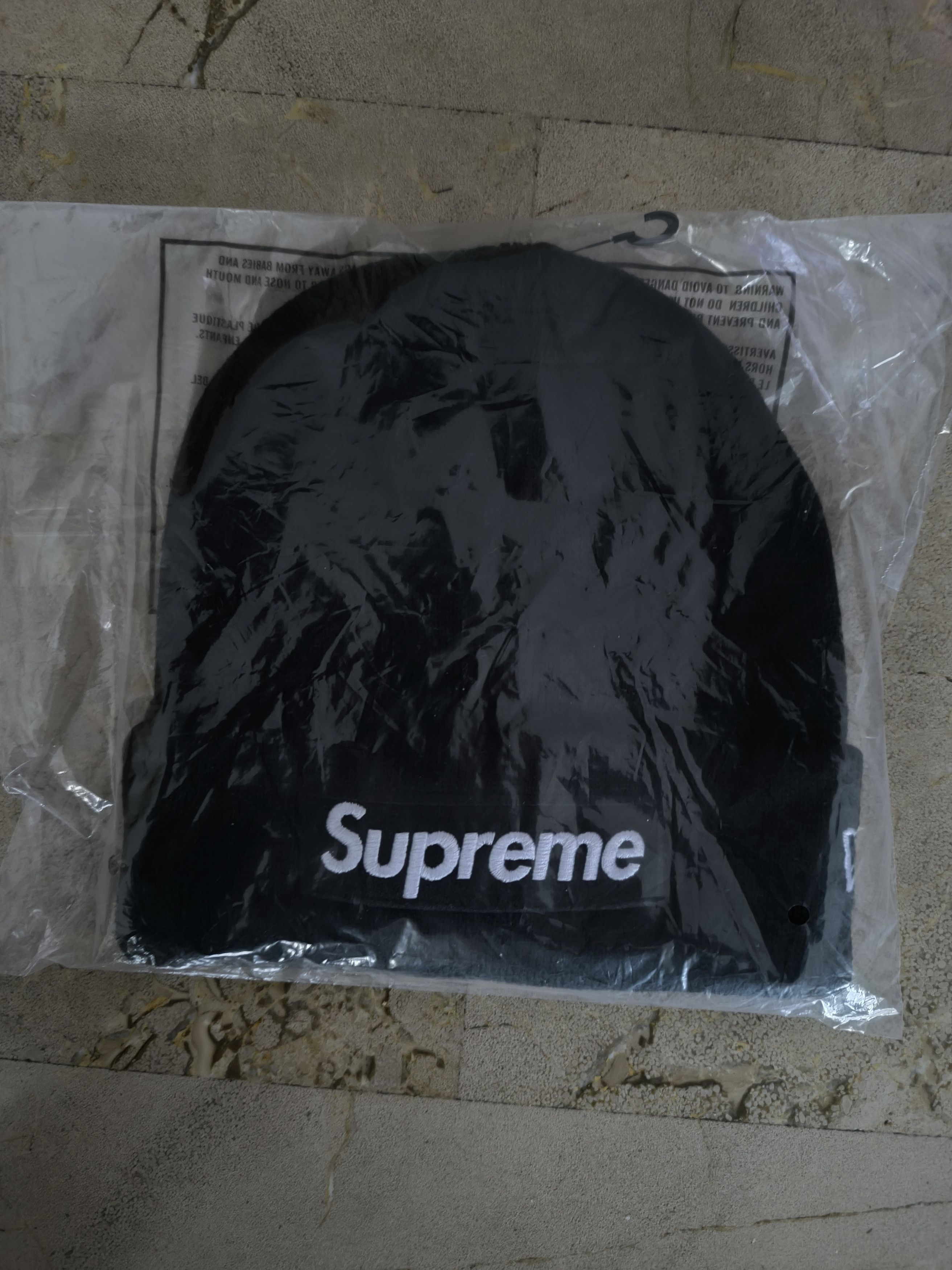 New Era × Supreme FW21 Supreme New Era Box Logo Beanie Black