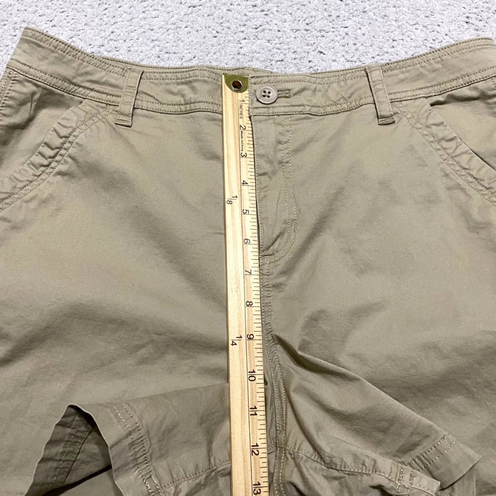 Eddie Bauer Eddie Bauer Womens Bermuda Shorts Beige 4" Inseam Regular Size 16 Cotton Blend Outdoor Hiking Walking with Pockets Mens Women Size 38" / US 16 / IT 52 - 5 Thumbnail