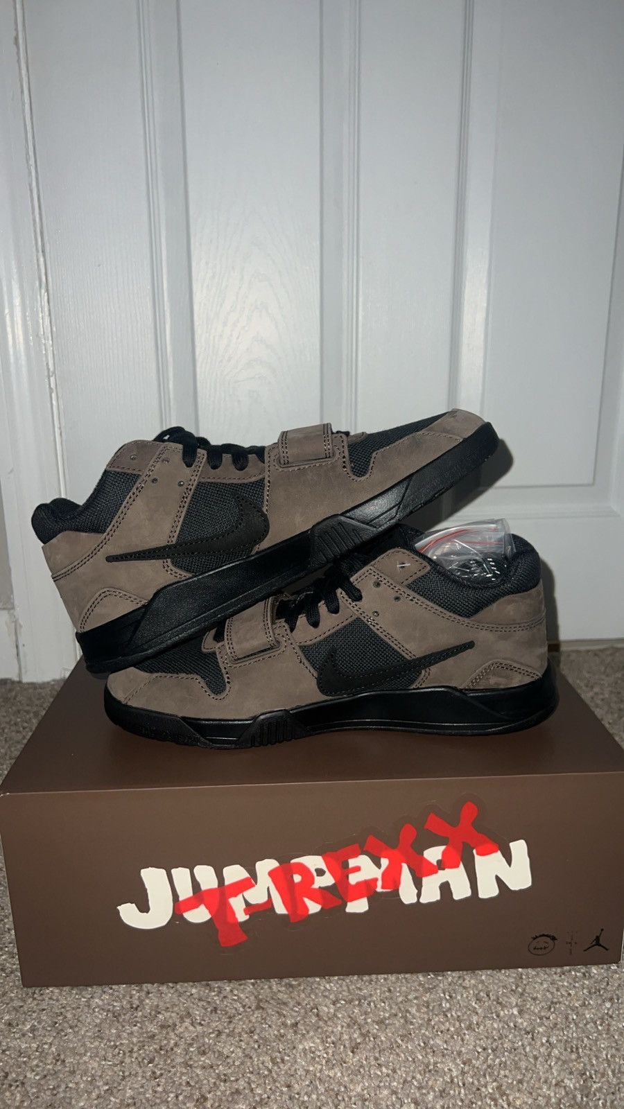 Jordan Brand × Travis Scott Jordan jumpman jack TR Dark mocha Size US 9.5 / EU 42-43 - 3 Thumbnail
