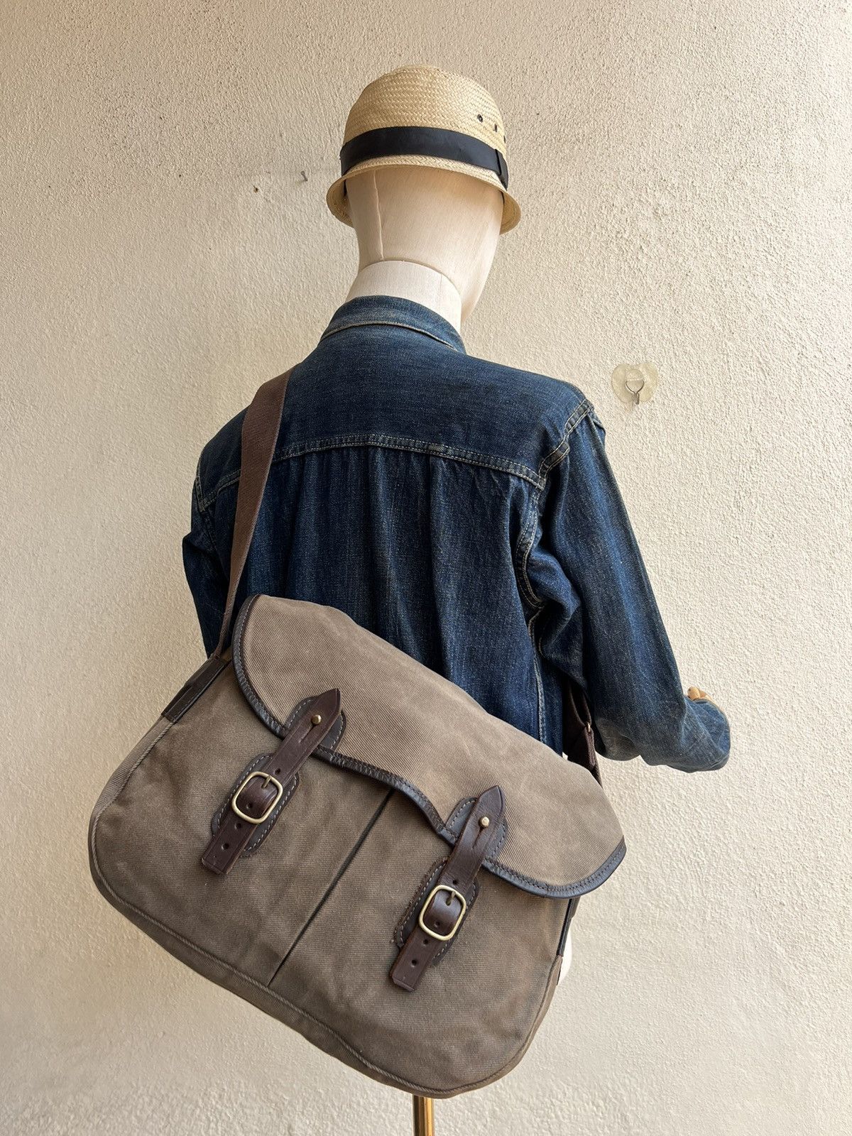 Vintage Quality Gunslips Sun Fade Waxed Canvas Messenger Bag in Green, Men's
