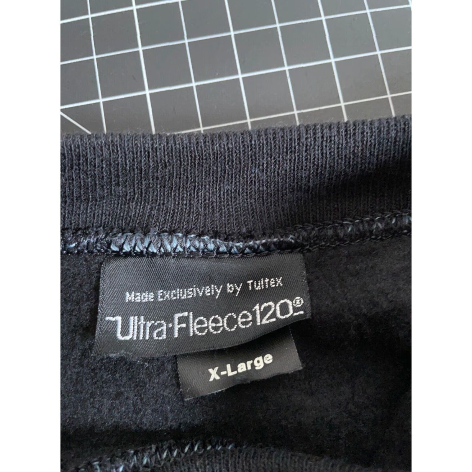Tultex VINTAGE Tultex Sweatshirt Women’s Medium Crewneck Raglan Sleeve 80s 90s Floral Black Pullover Size M / US 6-8 / IT 42-44 - 4 Thumbnail