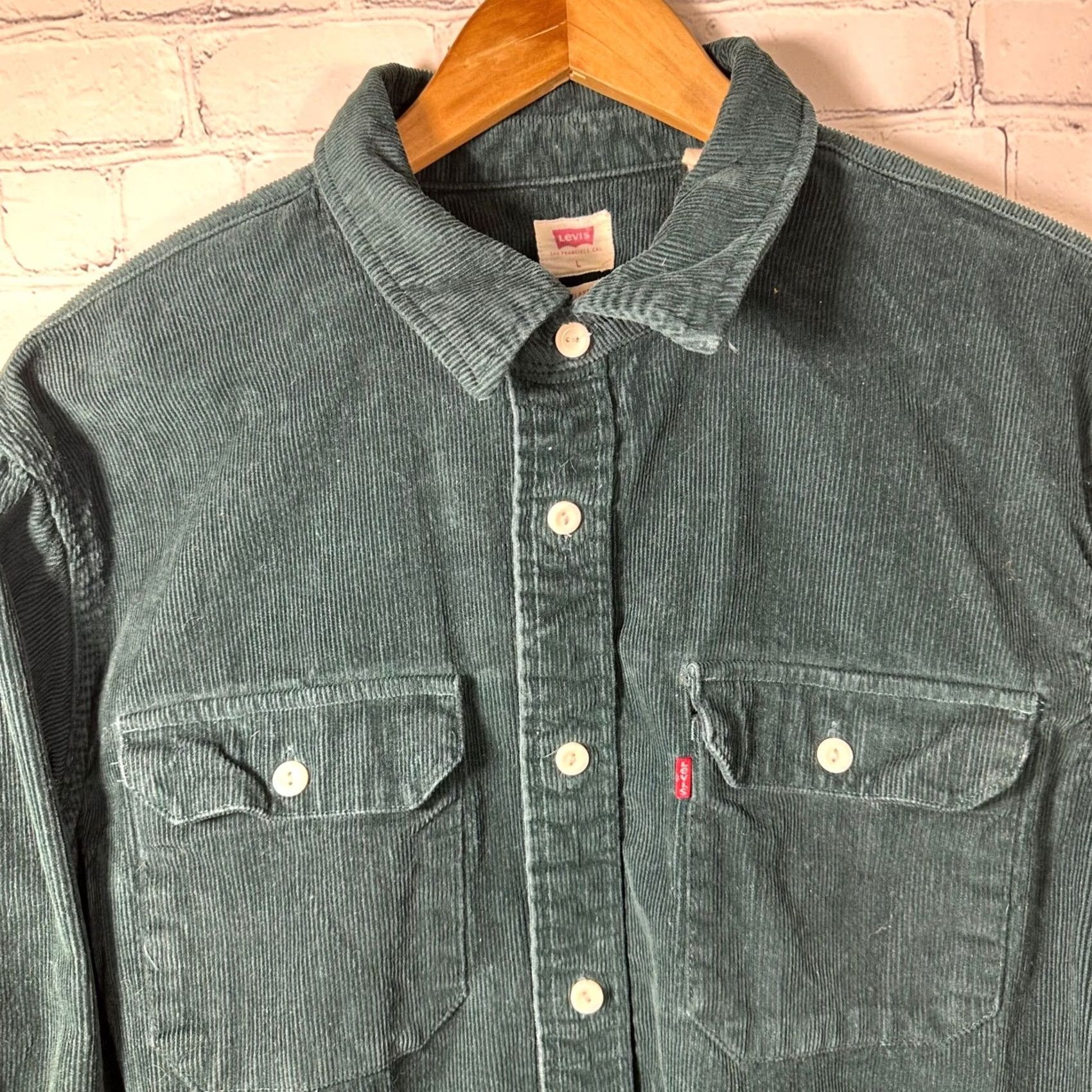 Levi's Levi's Mens Relaxed Fit Corduroy Button-Down Shirt Forest Green Large Shacket Size US L / EU 52-54 / 3 - 2 Thumbnail