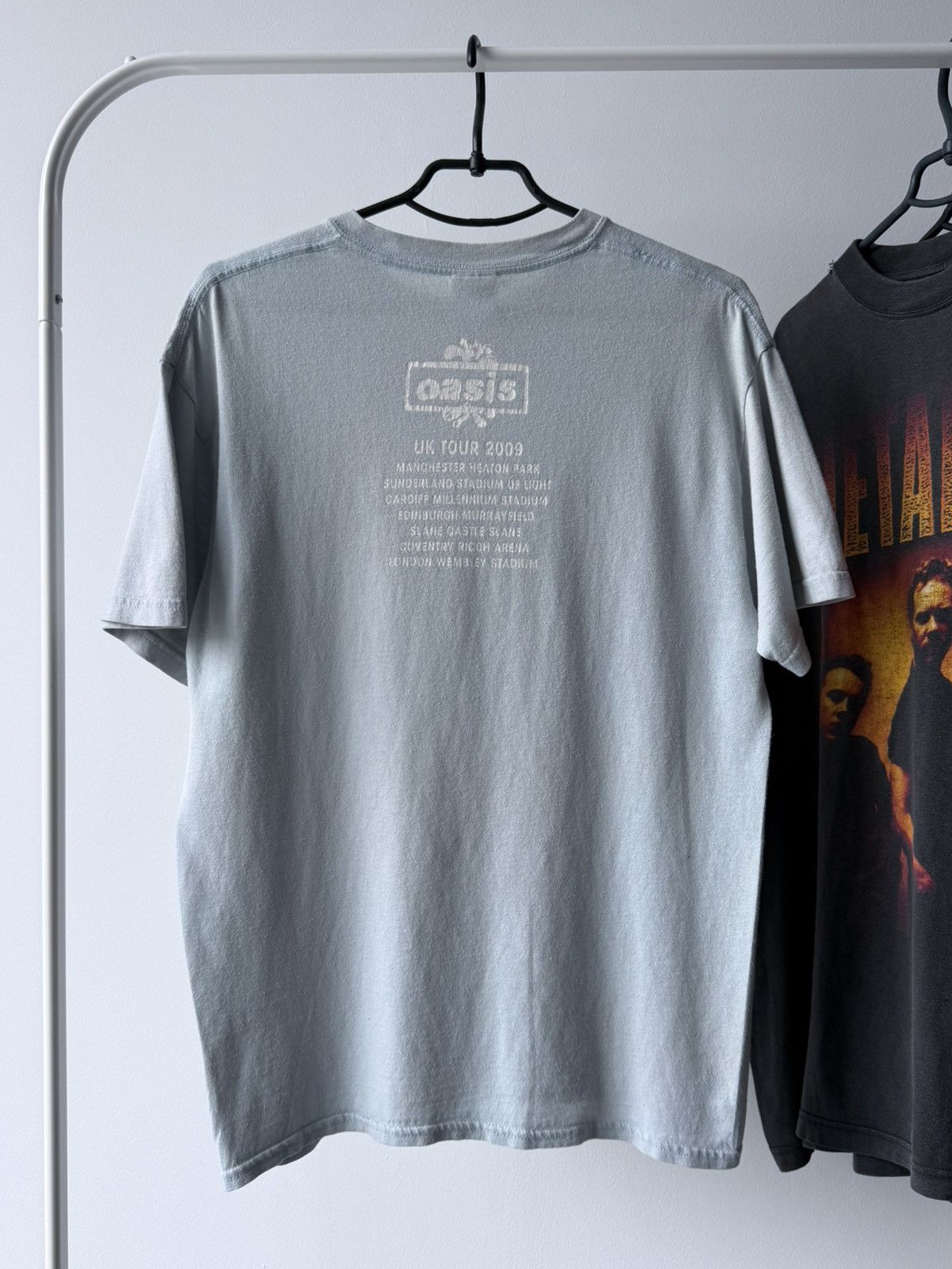 Band Tees 2009 Oasis Tour Band Tee T-Shirt Size US M / EU 48-50 / 2 - 4 Thumbnail
