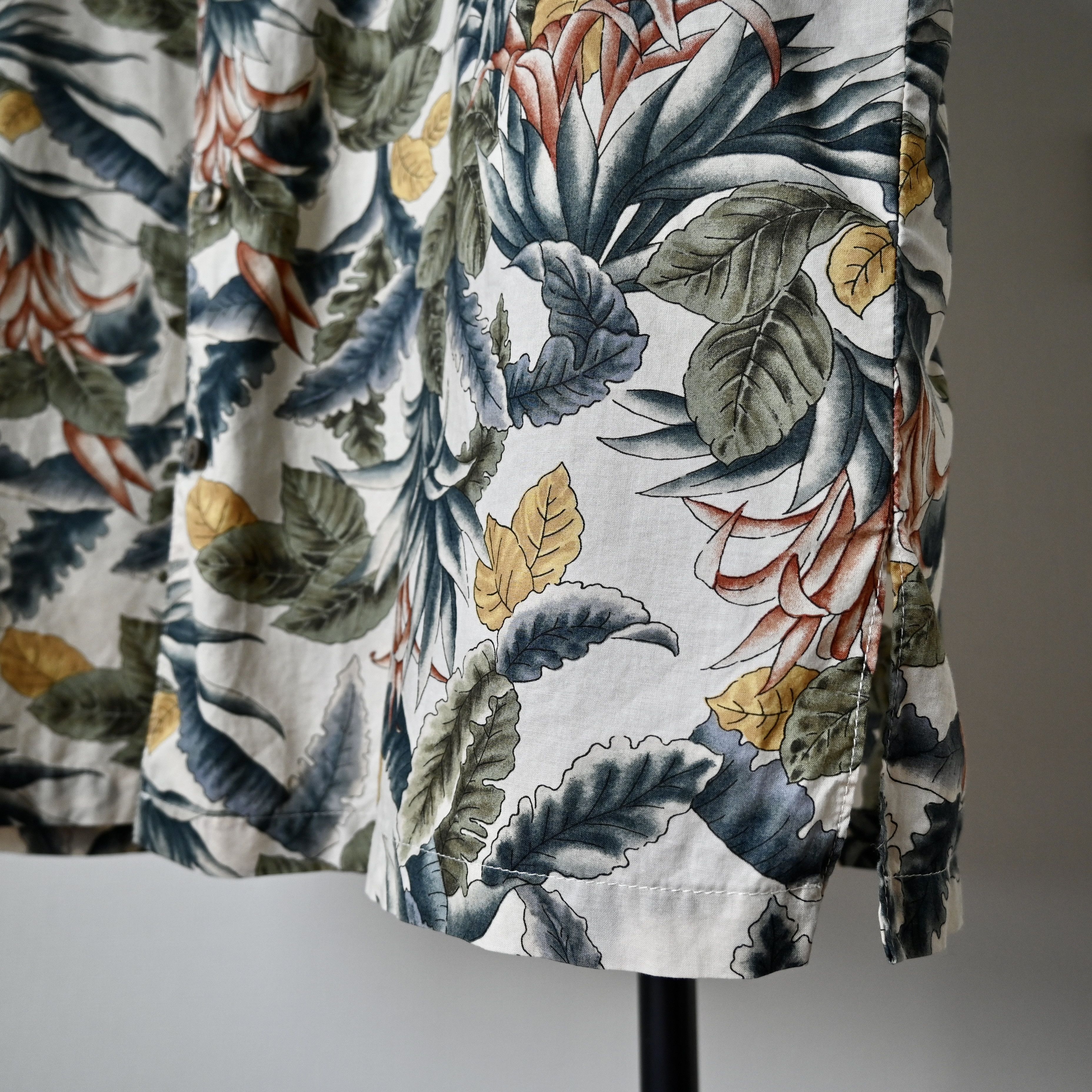 Tori Richard VTG Tori Richard antique botanical pattern Hawaiian shirt Size US L / EU 52-54 / 3 - 8 Thumbnail