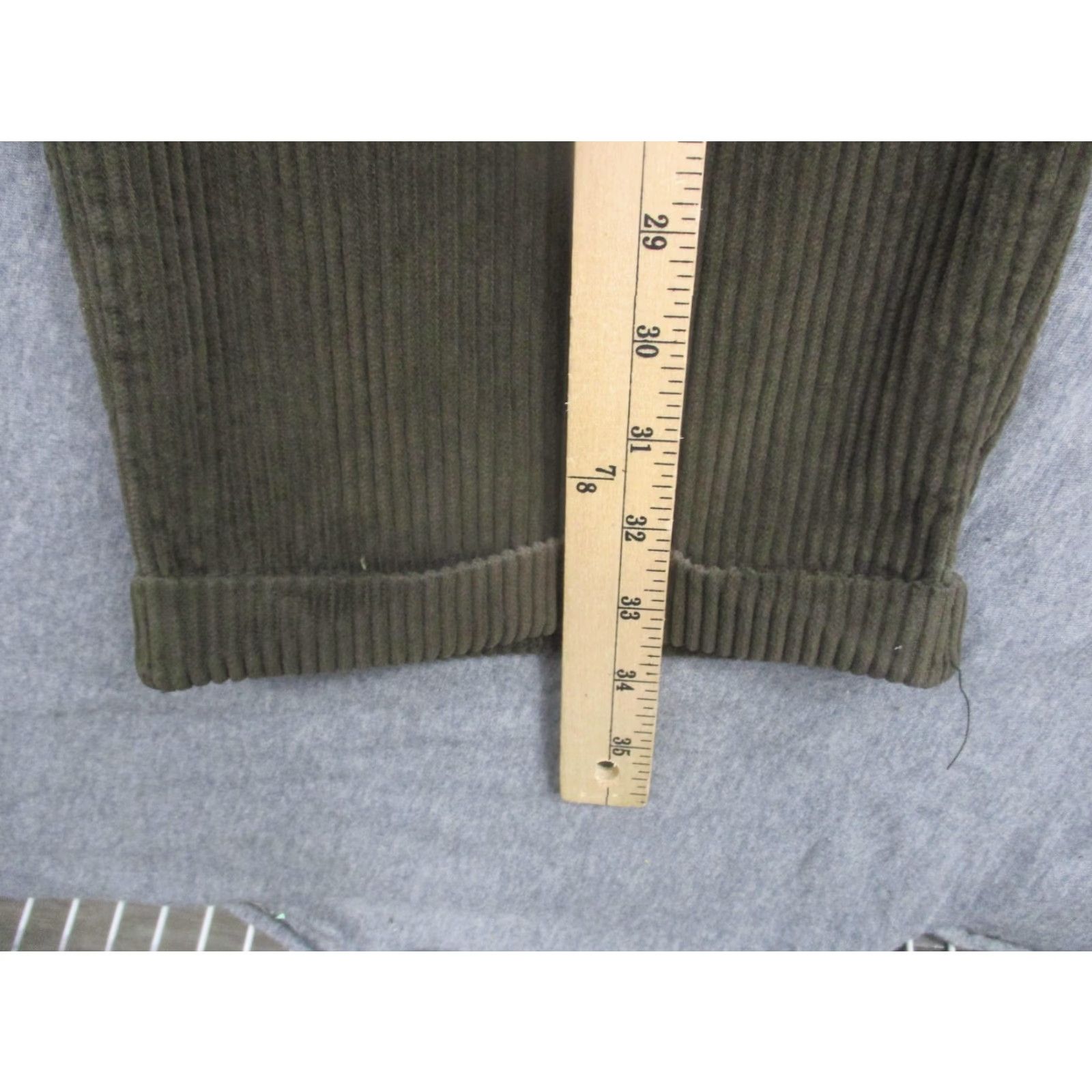 Eddie Bauer VINTAGE Eddie Bauer Pants Mens 35x34 Chino Corduroy Brown Pleated Straight Leg N/A Size US 35 - 5 Thumbnail