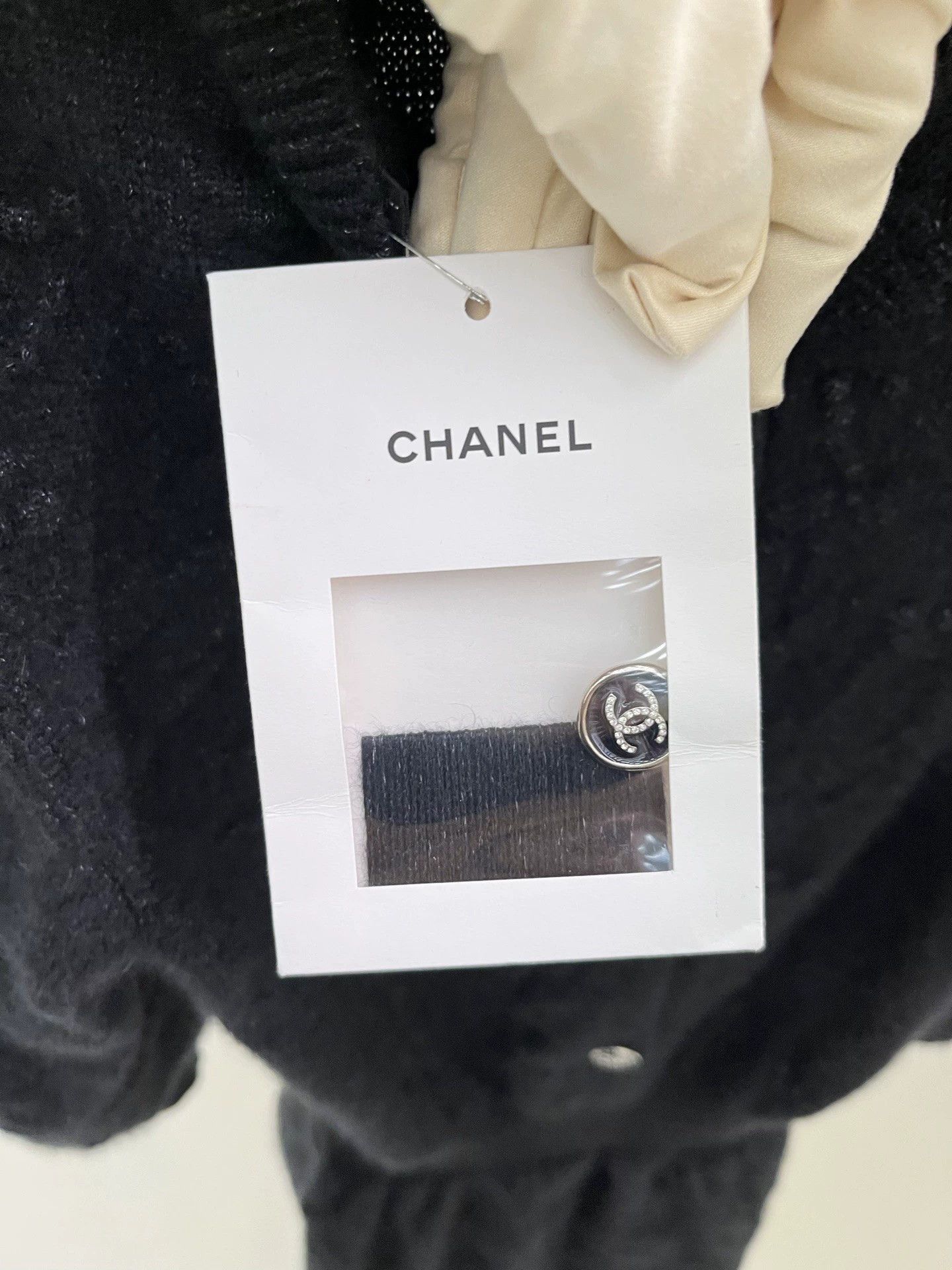 Chanel Chanel Black Embossed Dress Size 34 Size XS / US 0-2 / IT 36-38 - 5 Thumbnail
