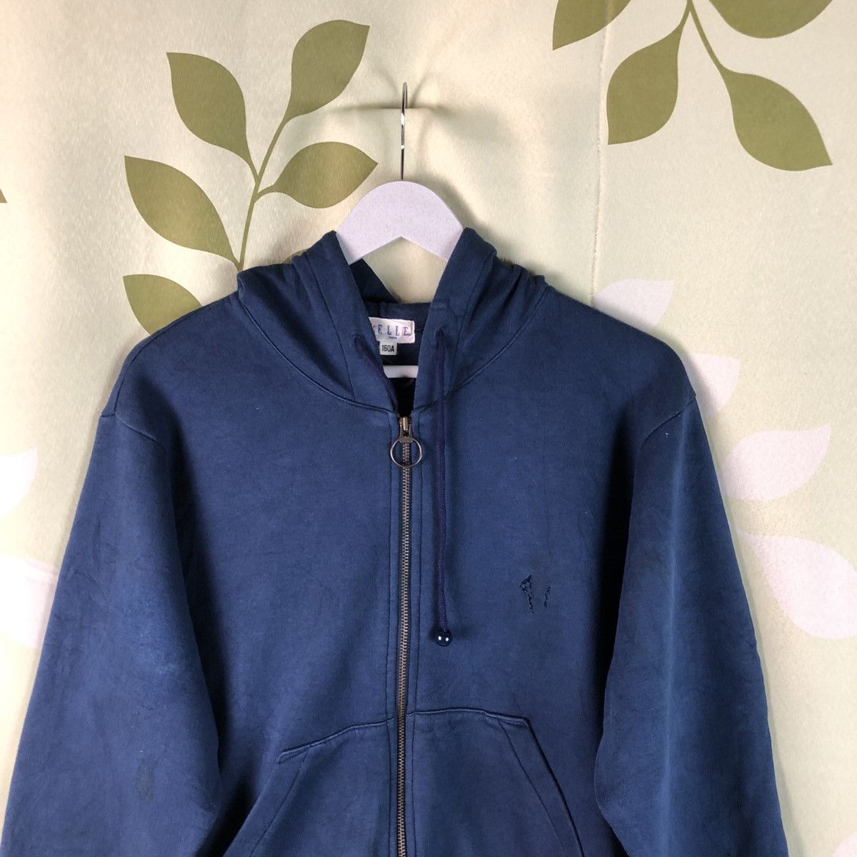 Japanese Brand × Vintage Elle Paris vintage distressed ripped Dark Blue Hoodie #7453 Size US M / EU 48-50 / 2 - 9 Thumbnail