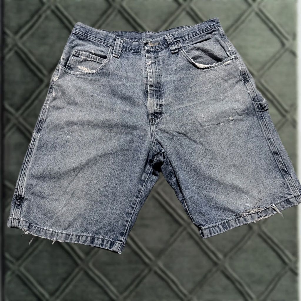 Wrangler VINTAGE Wrangler Carpenter Shorts Men Blue Denim Distressed Relaxed Fit 34 Bermuda 5-Pocket City 90s Mens Size US 34 / EU 50 - 1 Thumbnail
