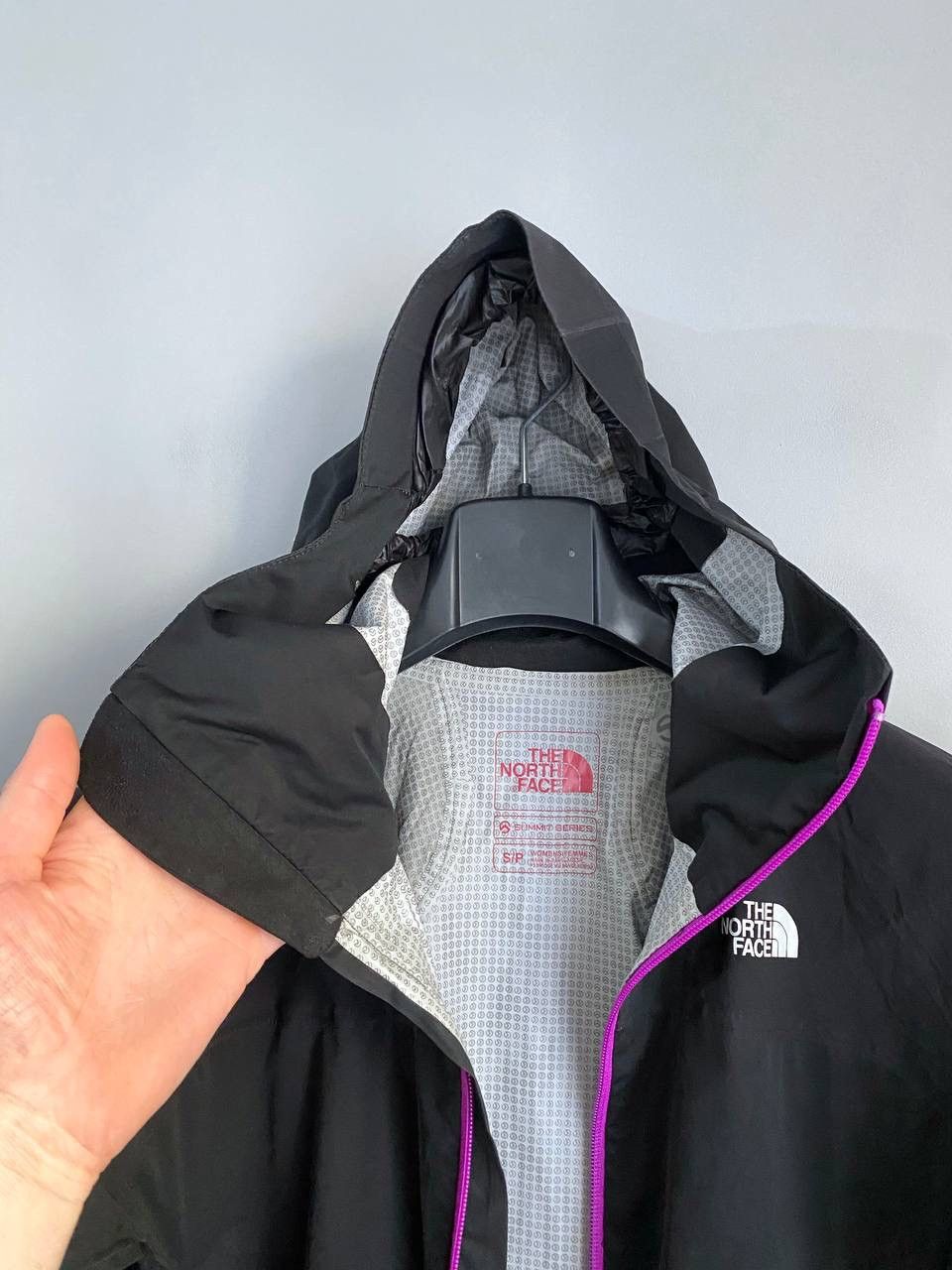 The North Face The North Face Hyvent Women's Waterproof Hooded Jacket, Sz S Size S / US 4 / IT 40 - 11 Thumbnail