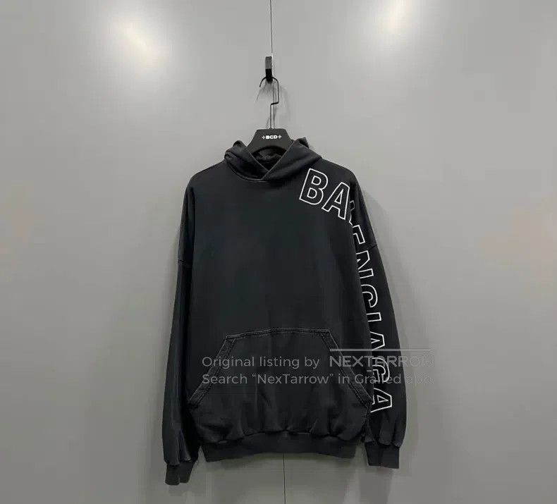 Balenciaga Balenciaga Qilin Arm Hoodie Size US M / EU 48-50 / 2 - 1 Thumbnail