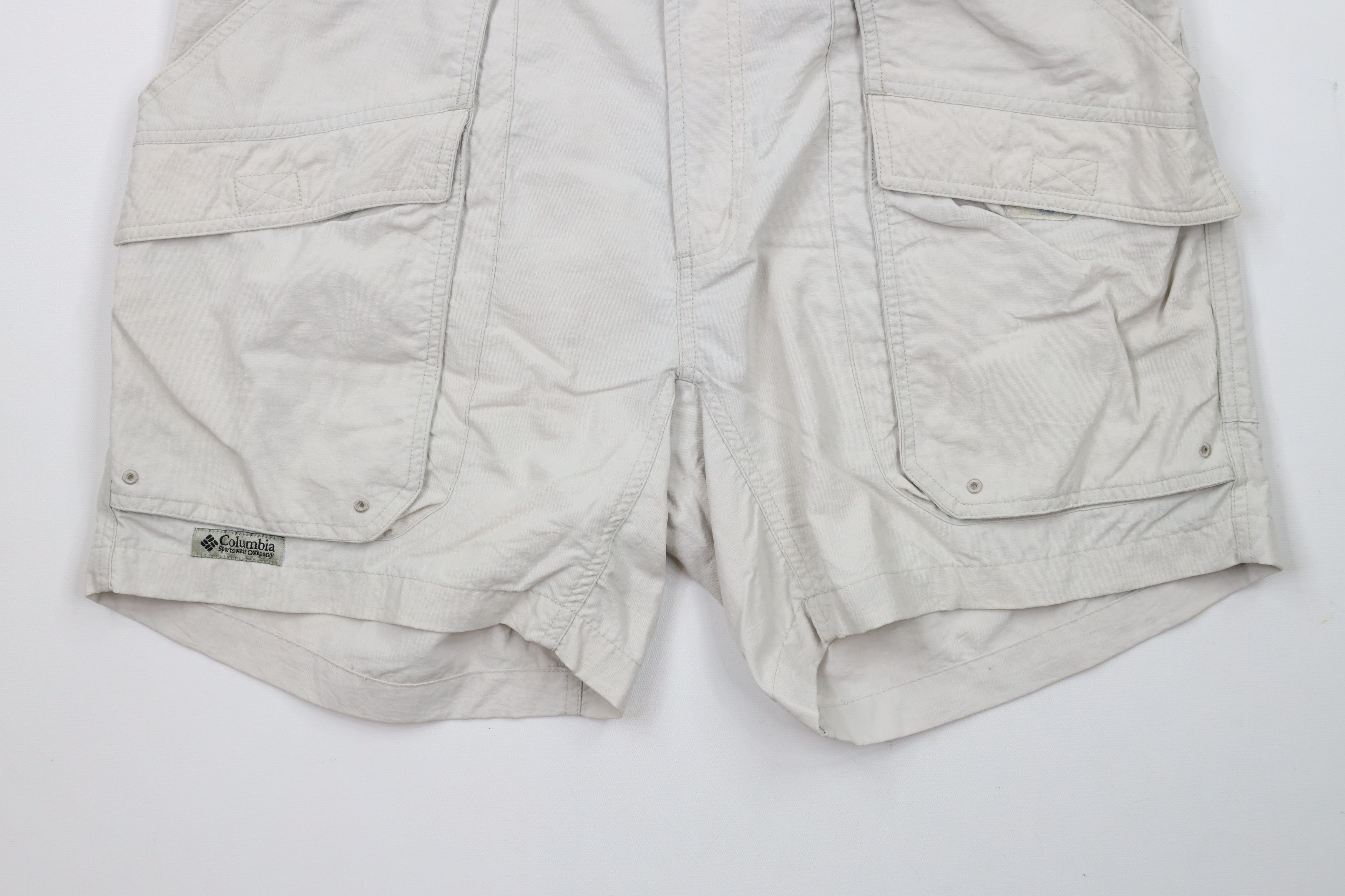 Columbia × Vintage Vintage 90s Columbia Above Knee Cargo Shorts Baggies Beige Size US 34 / EU 50 - 4 Thumbnail