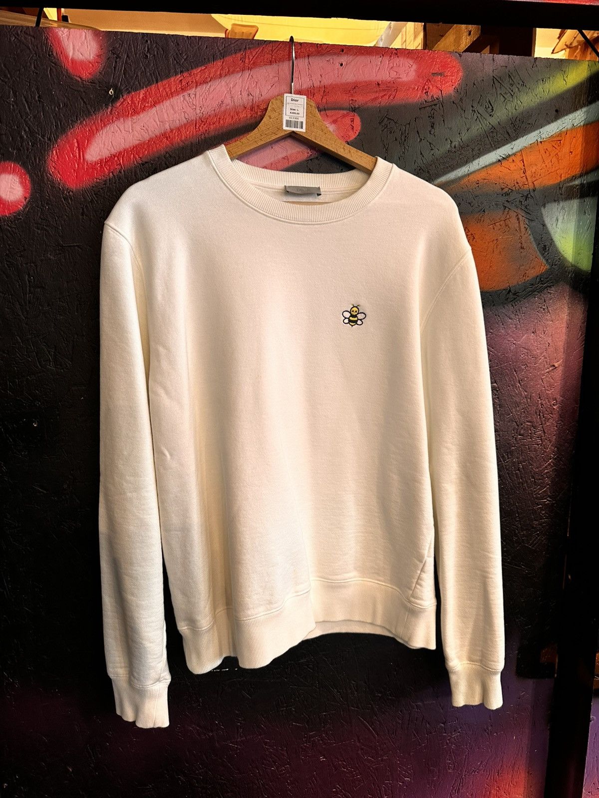Dior KAWS x Dior Bee Crewneck white Size US L / EU 52-54 / 3 - 1 Thumbnail