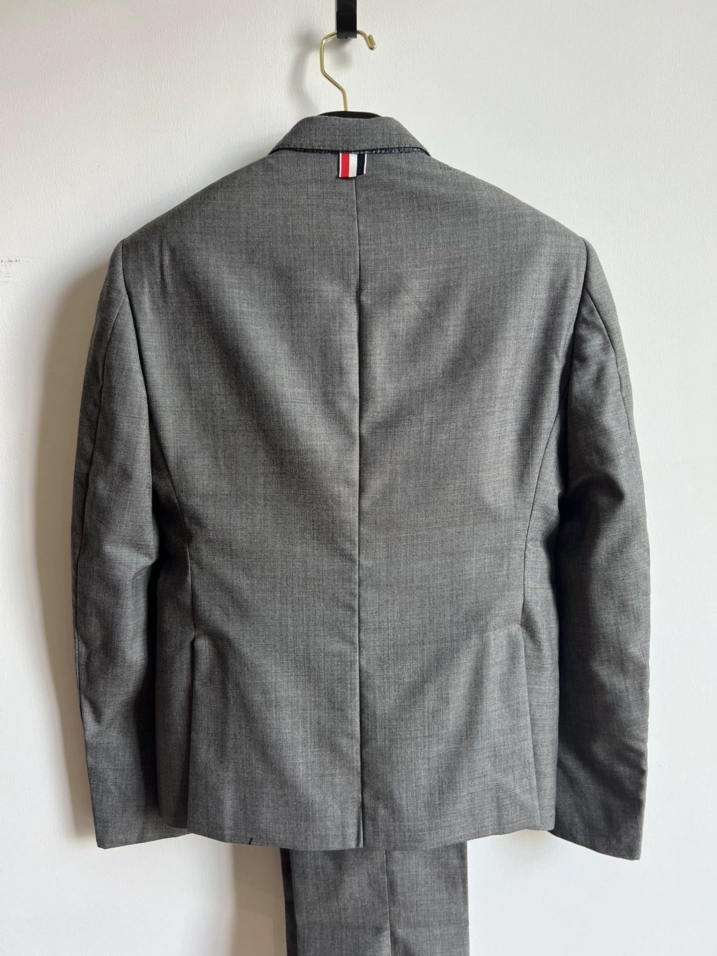 Thom Browne Thom Browne Classic Mid Gray Slim Fit 100% Wool Suit Size US S / EU 44-46 / 1 - 2 Thumbnail