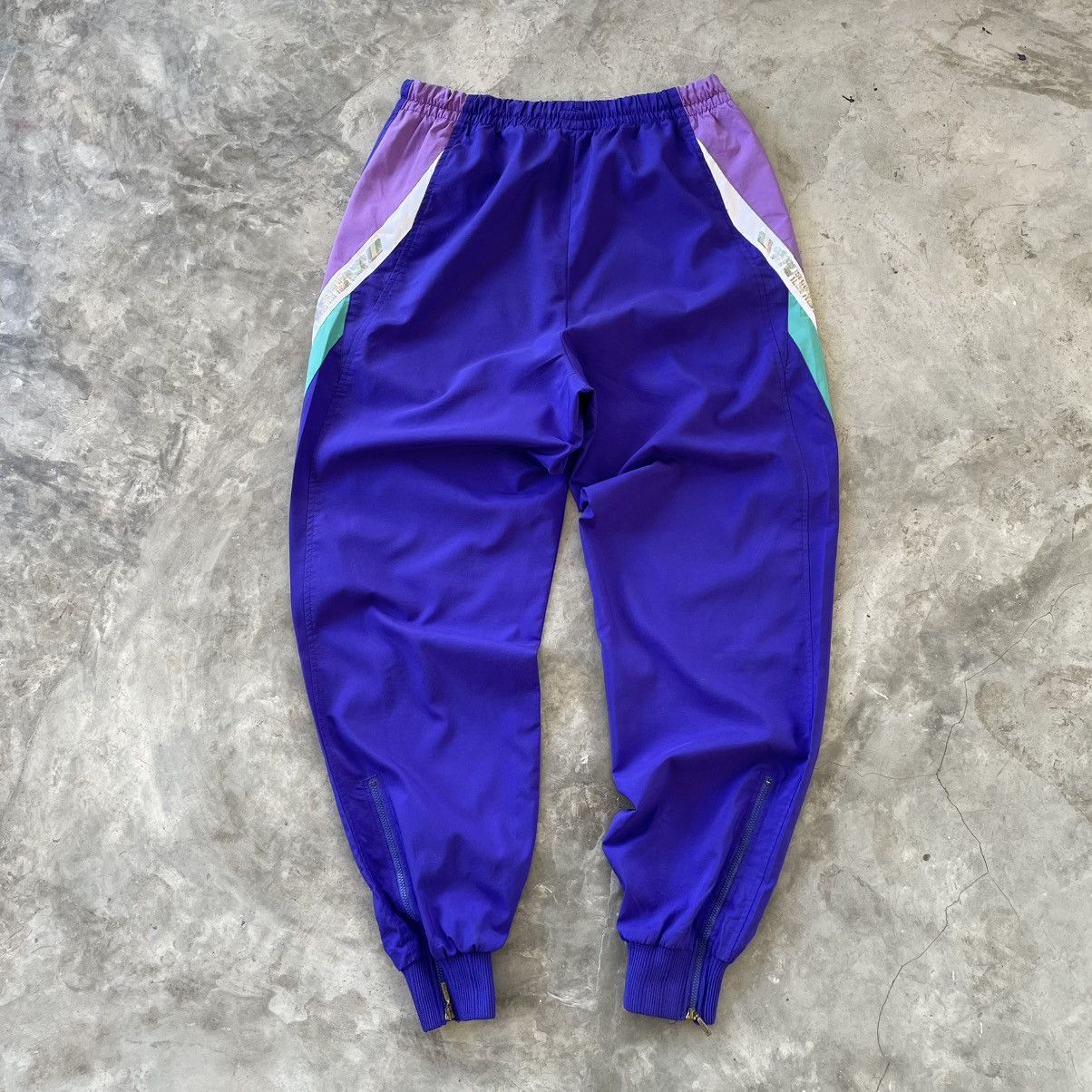 Adidas × Vintage 🔴 Vintage 80’s Adidas Sweatpant 🔴 Size US 29 - 2 Thumbnail