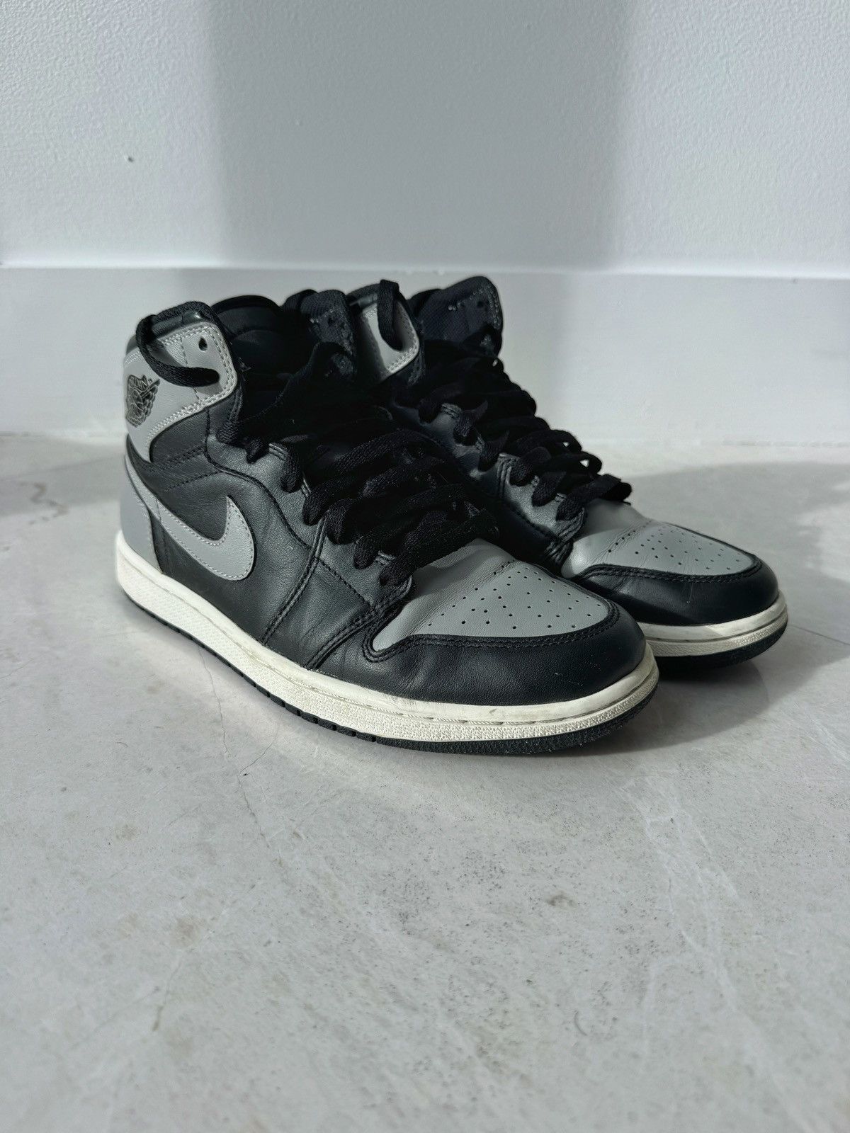 Nike Air Jordan 1 Retro High OG 2013 Shadow 2013 Size US 8.5 / EU 41-42 - 5 Thumbnail