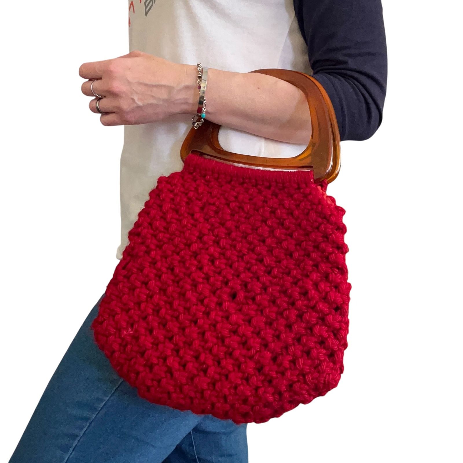 Handmade × Vintage Vintage Red Crocheted Amber Plastic Handles Hobo Granny Bag Size ONE SIZE - 2 Thumbnail