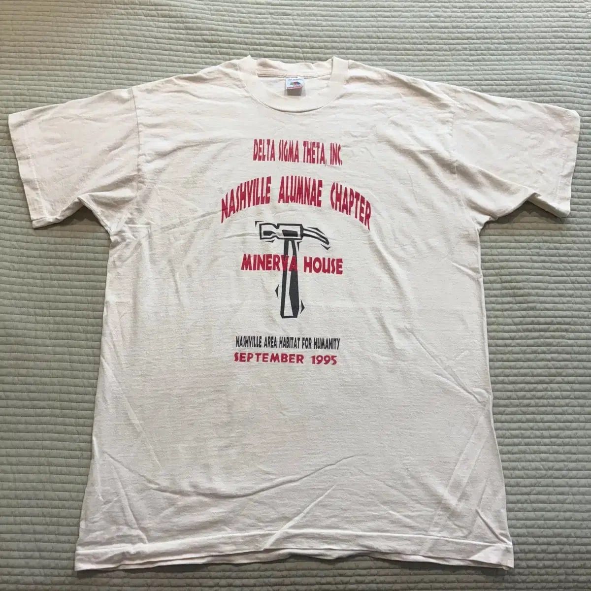 Fruit Of The Loom Vintage Fruit of the Loom 90’s Nashville t shirt Size US XL / EU 56 / 4 - 1 Thumbnail