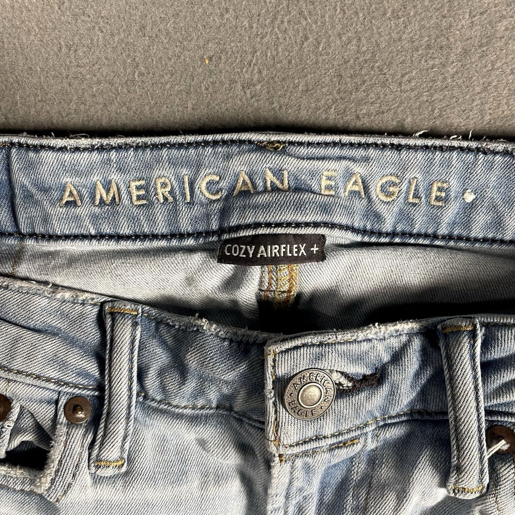 American Eagle Outfitters American Eagle AE Jeans Mens 30x34 Light Wash Slim Cozy Air Flex Distressed Size US 30 / EU 46 - 7 Thumbnail