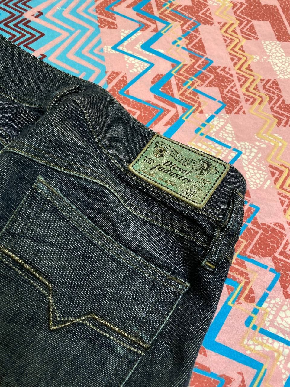 Diesel × Vintage Diesel Vintage Y2K Washed Dirty Low Rise Baggy Jeans Size 26" / US 2 / IT 38 - 18 Thumbnail