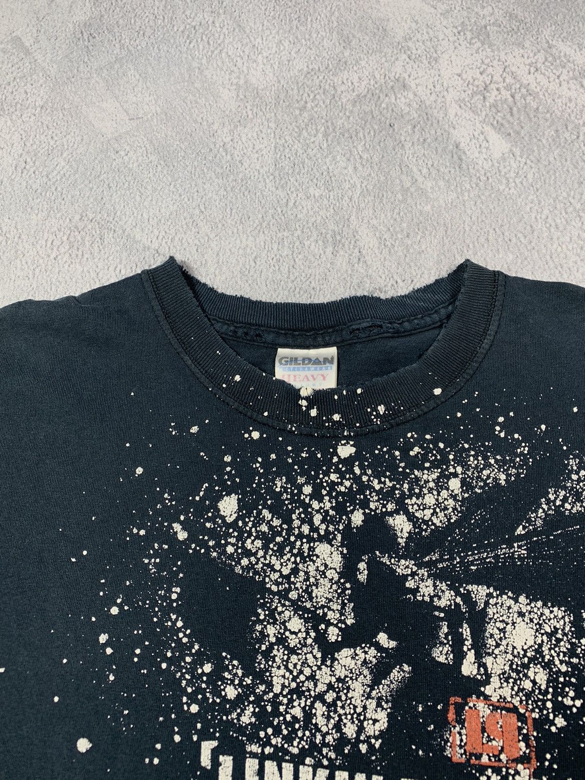 Band Tees × Vintage Vintage Y2K Linkin Park trashed band tee Big Logo size L Size US M / EU 48-50 / 2 - 5 Thumbnail