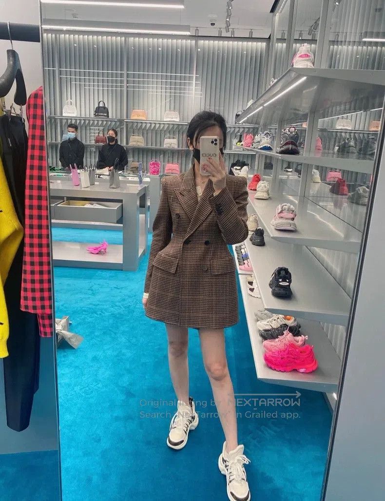 Balenciaga Balenciaga Classic Plaid Brown Hourglass Coat Size XXS / US 00 / IT 34 - 4 Thumbnail