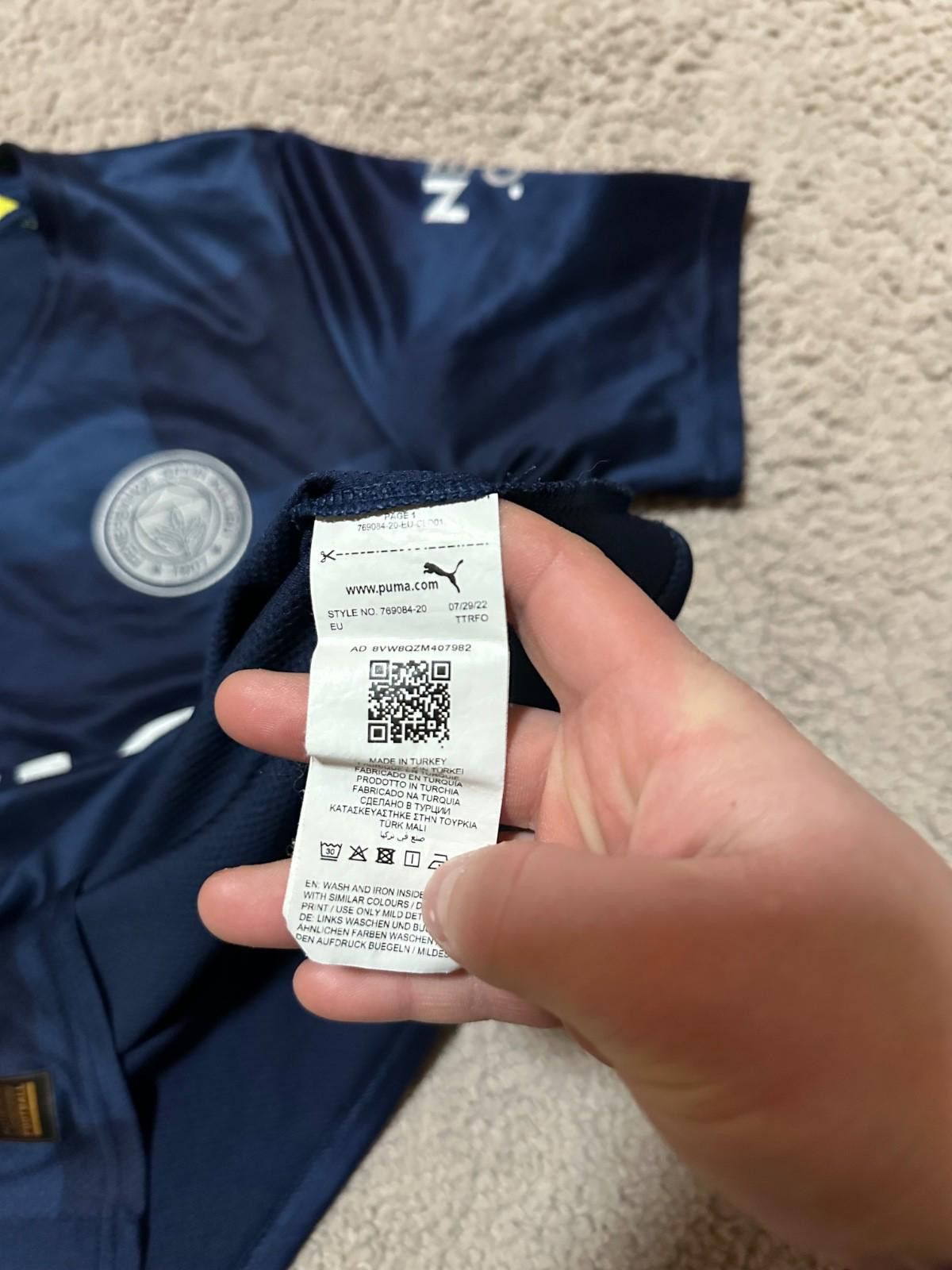 Puma FENERBAHCE TURKEY 2022/23 THIRD FOOTBALL SHIRT SOCCER JERSEY Size US S / EU 44-46 / 1 - 5 Thumbnail