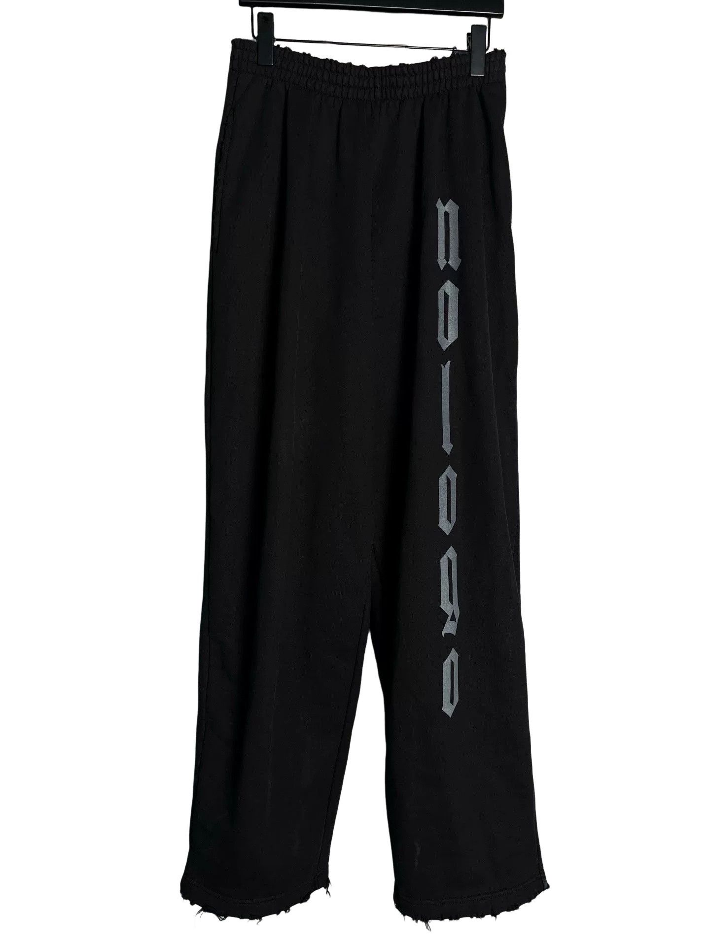 Balenciaga Balenciaga Gothic Logo Distressed Sweatpants XS Size US 28 / EU 44 - 1 Thumbnail