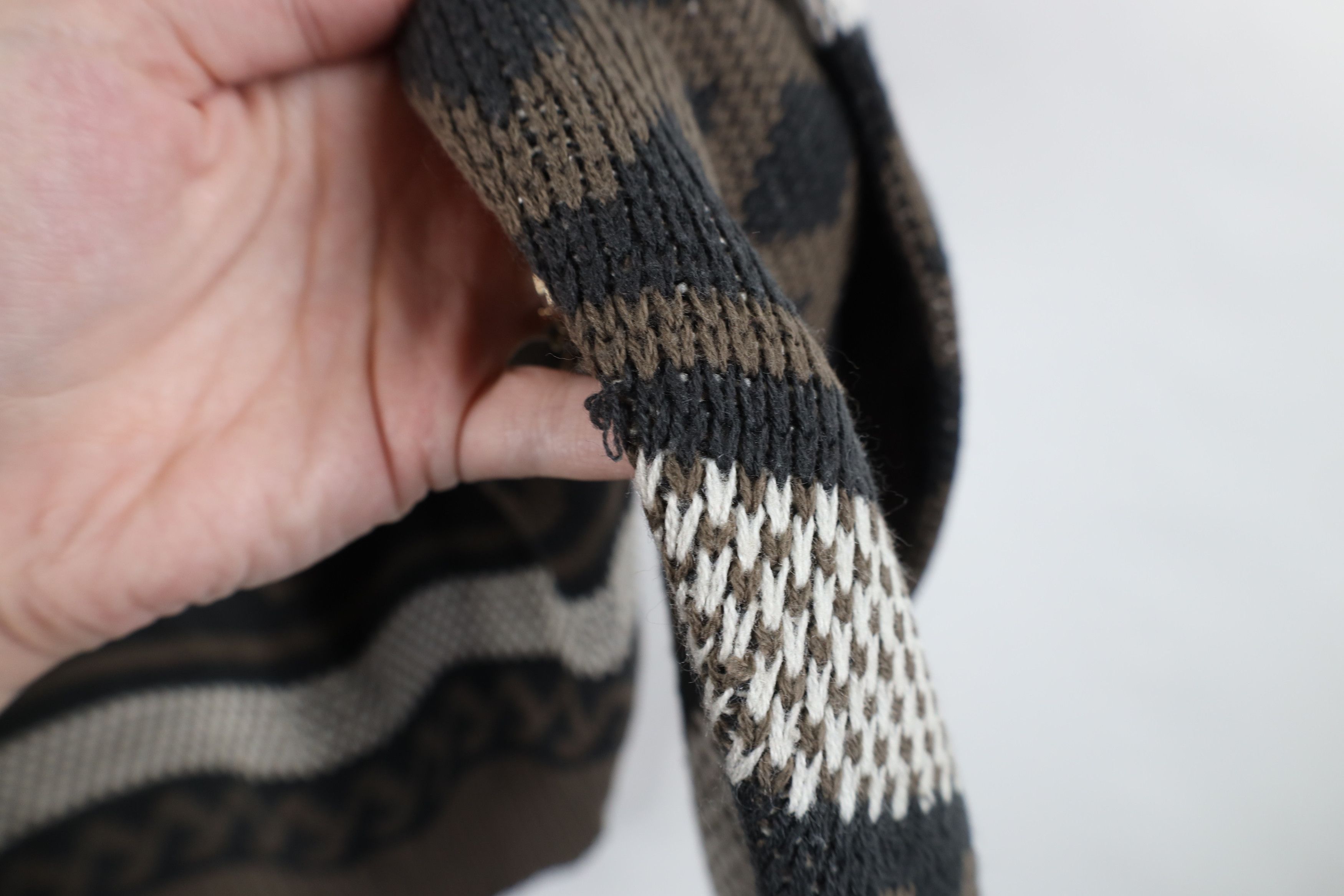 Vintage Vintage 90s Streetwear Geometric Fair Isle Knit Sweater Size US L / EU 52-54 / 3 - 5 Thumbnail