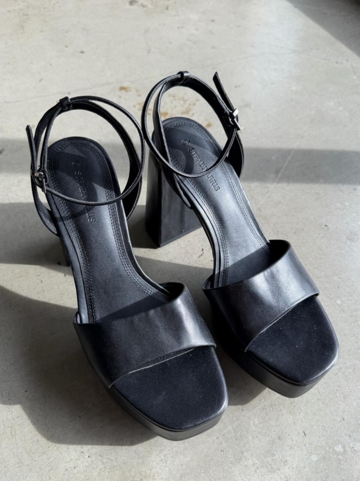 Other Stradivarius / Platform Heels / Black Ankle Strap Size US 6.5 / IT 36.5 - 2 Thumbnail