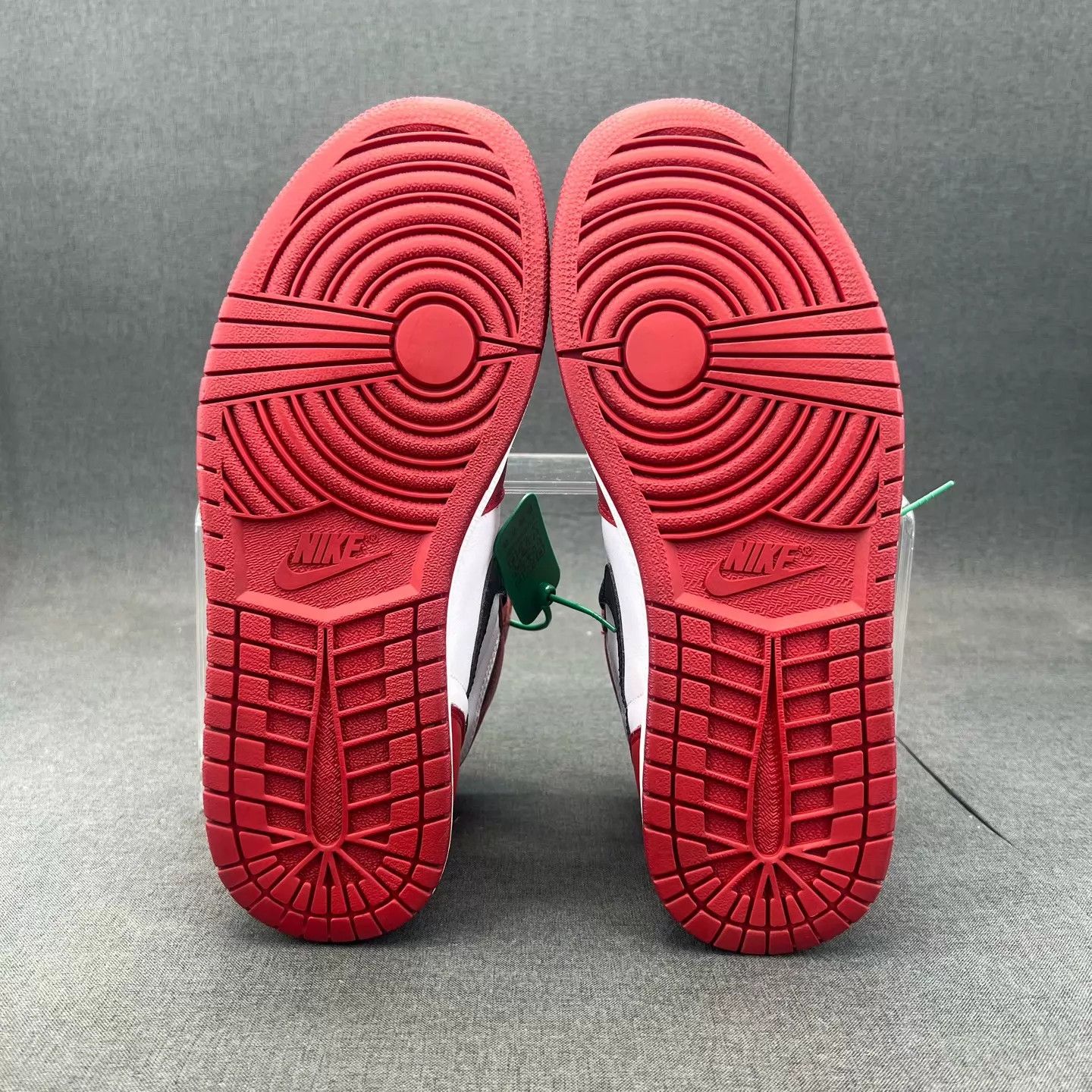 Nike AJ1 Chicago 2015 Size 43 New With Box Size US 10 / EU 43 - 7 Thumbnail