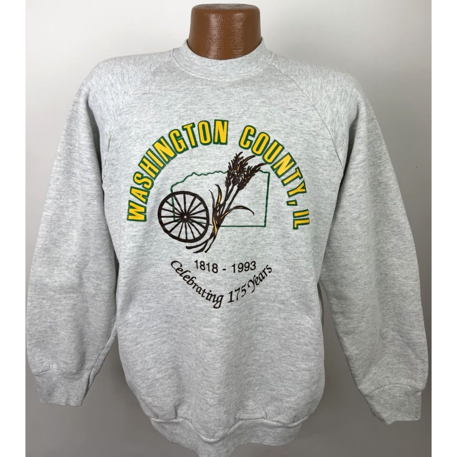Fruit Of The Loom VINTAGE Fruit of the Loom Sweatshirt Mens Large Raglan Gray Illinois 90s Genture Graphics Print Crew Neck Pullover Size US L / EU 52-54 / 3 - 2 Thumbnail