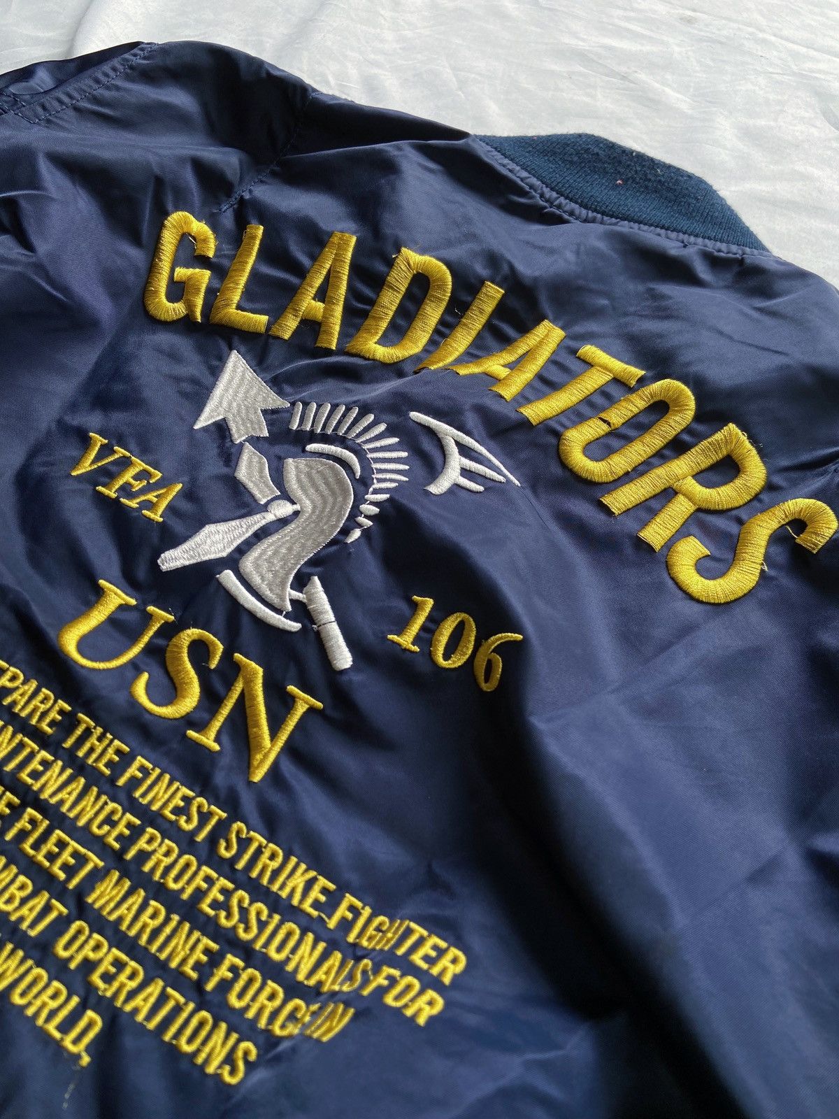 Avirex VINTAGE AVIREX GLADIATORS VFA 106 USN FLIGHT BOMBERS Size US S / EU 44-46 / 1 - 12 Thumbnail