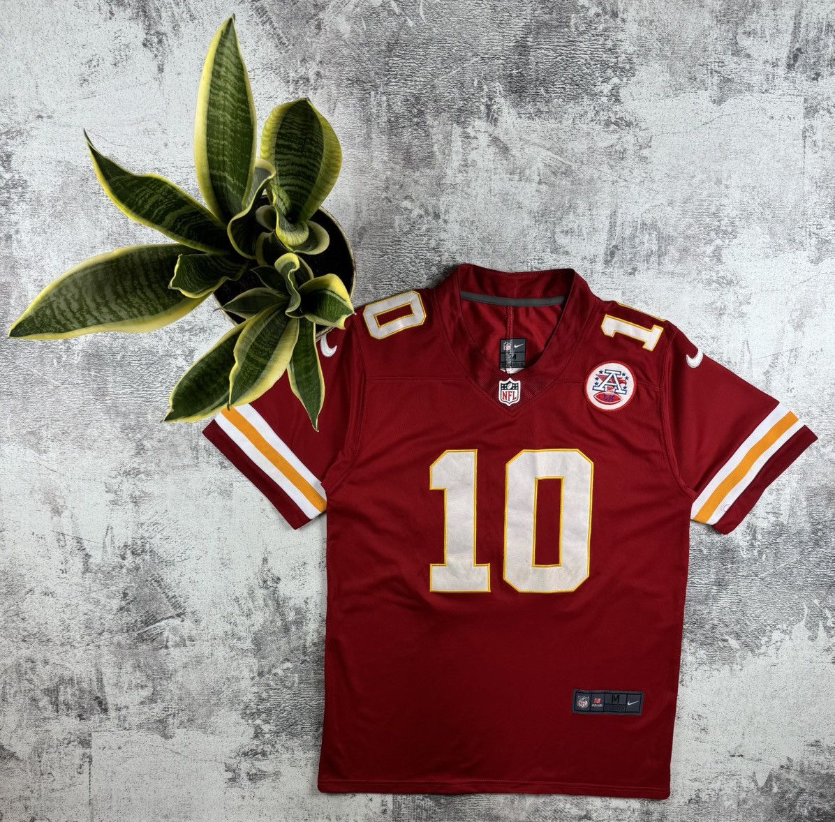 NFL × Vintage Kansas City Tyreek Hill #10 Superbowl T shirt Jersey Tee Size US M / EU 48-50 / 2 - 1 Thumbnail
