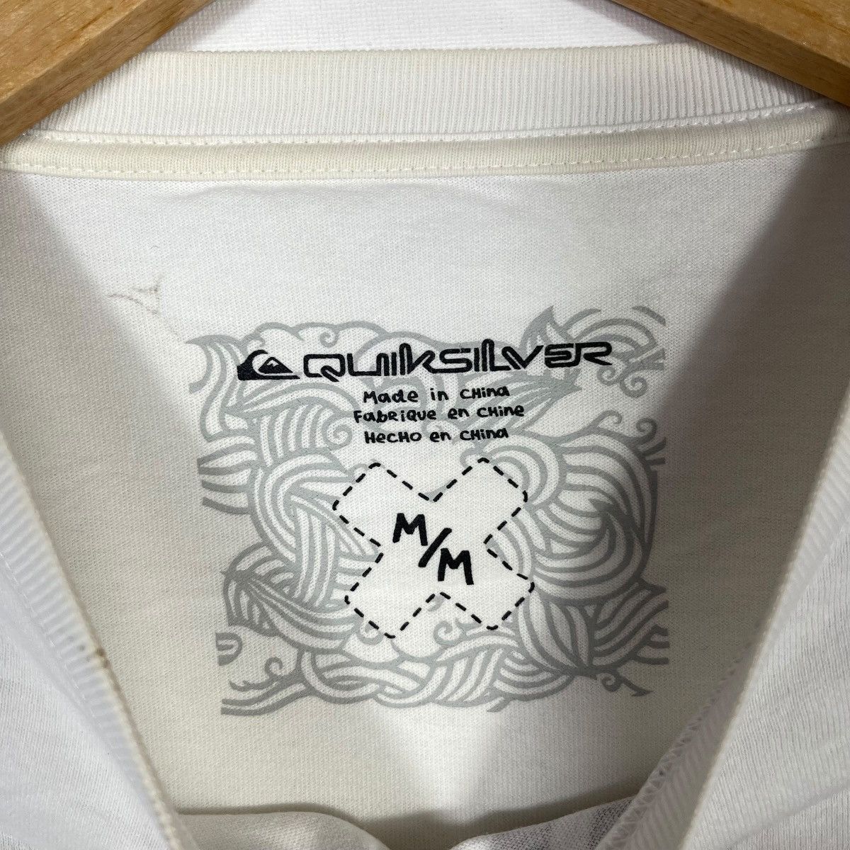 Quiksilver Quiksilver Great Wave Mount Fuji White Long Sleeve Tee Size US M / EU 48-50 / 2 - 3 Thumbnail
