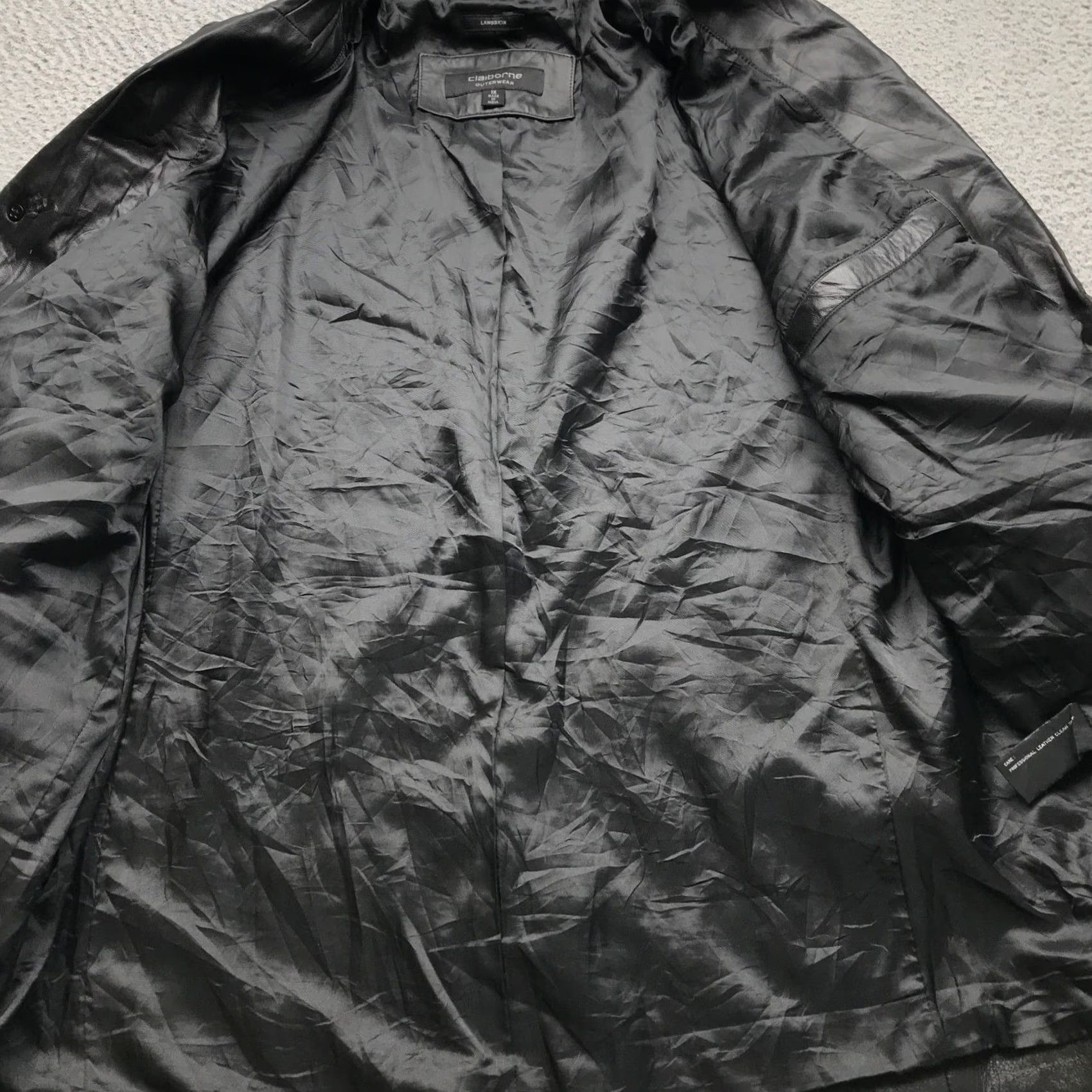 Liz Claiborne Claiborne Outerwear Lambskin Leather Coat Jacket Womens 1X Black Button Front Overcoat Long Sleeve Pockets Lined Mid-Length Wool? (Note: Multi-term) Size XL / US 12-14 / IT 48-50 - 5 Thumbnail
