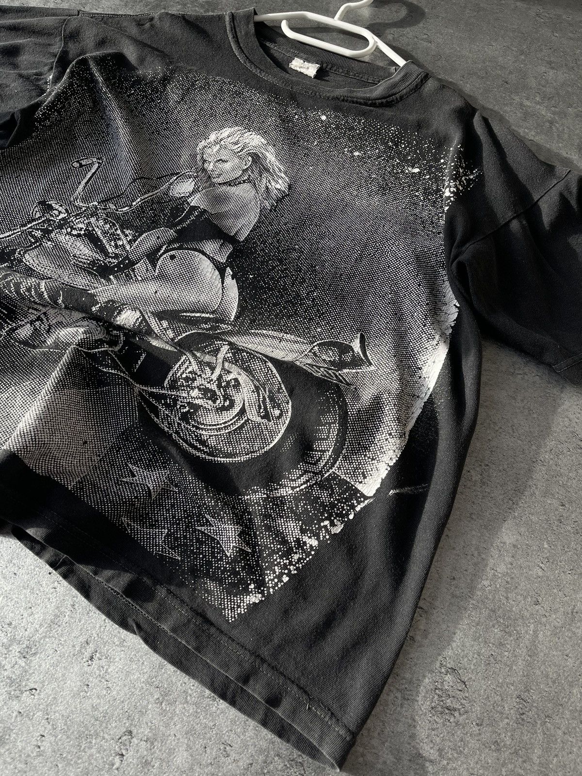 Band Tees × Vintage VINTAGE 90s PORNO GIRL ON BIKE SING STITCH TEE Size US L / EU 52-54 / 3 - 4 Thumbnail