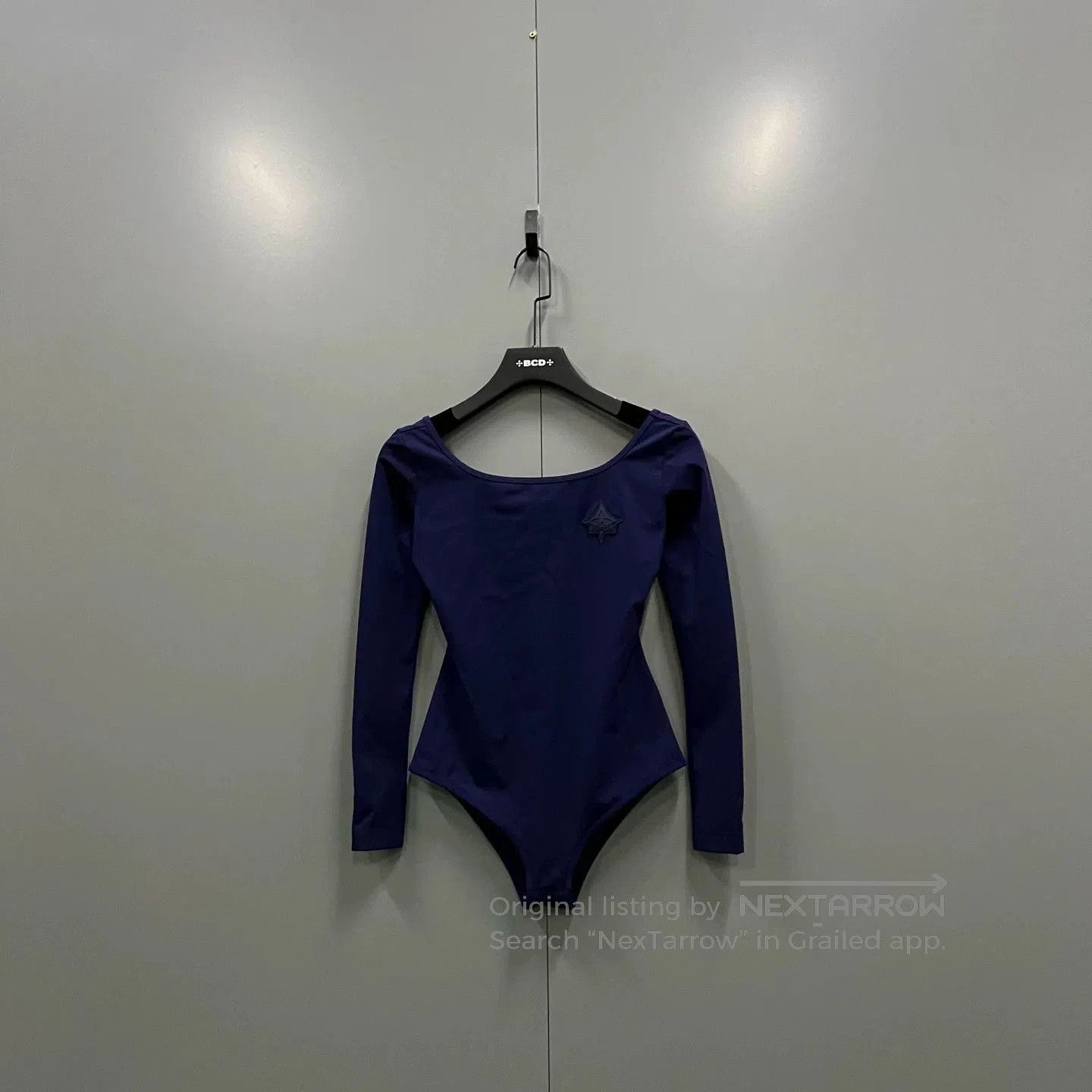 Louis Vuitton Louis Vuitton LV Badge Fitted Bodysuit. Size XS / US 0-2 / IT 36-38 - 1 Thumbnail